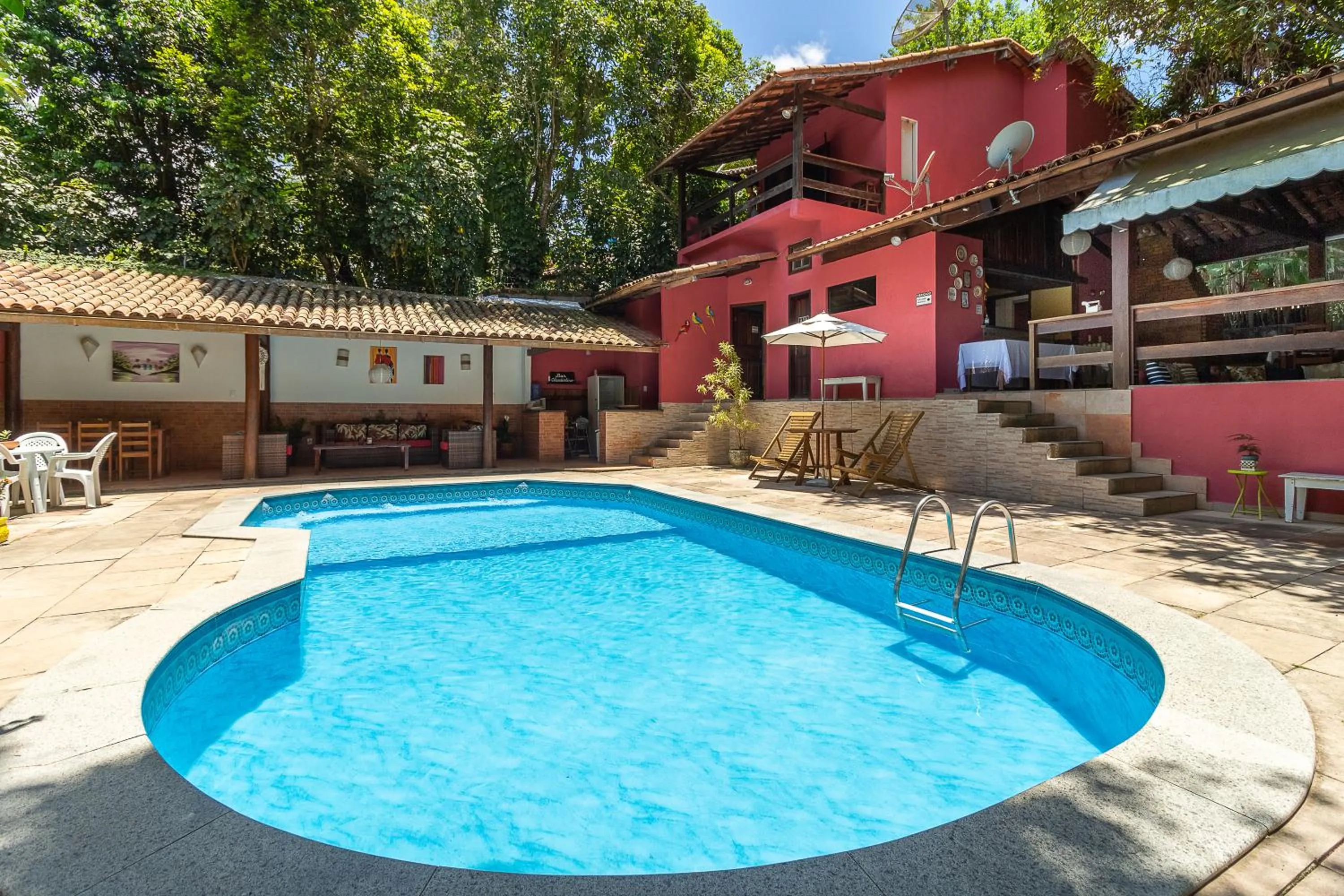 Swimming pool in Pousada Recanto da Terra