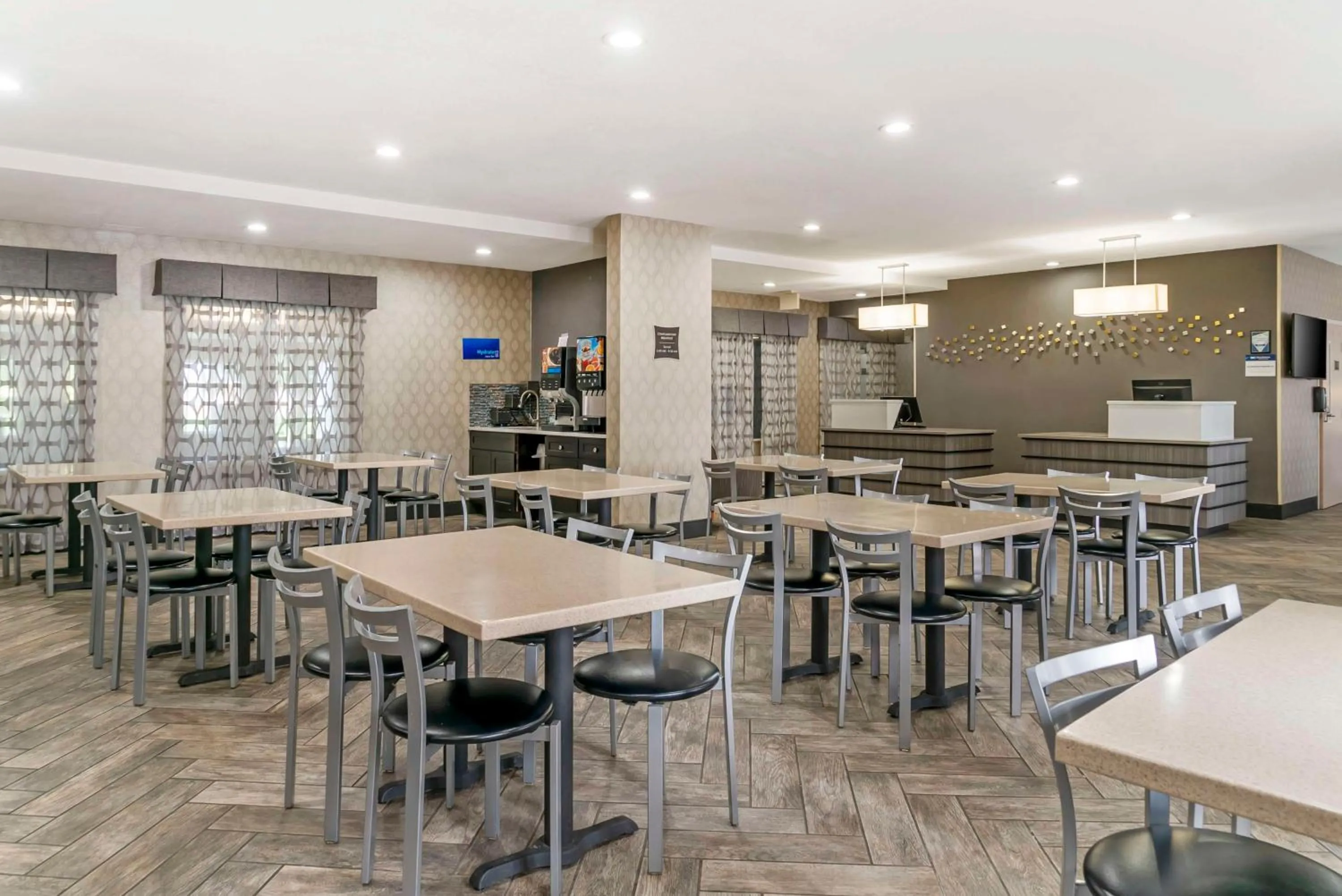 Breakfast in Best Western Beacon Inn