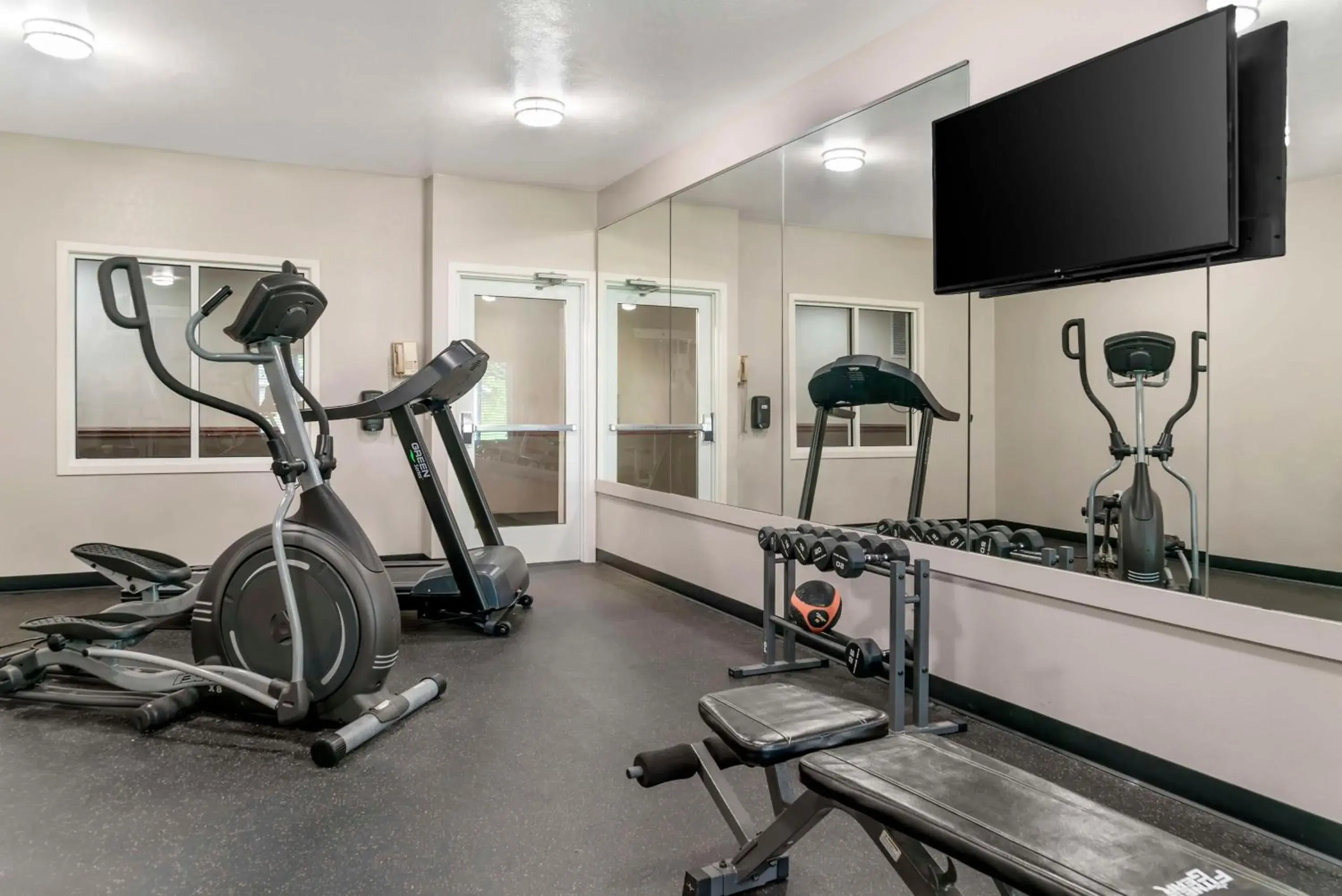 Fitness centre/facilities in Best Western Beacon Inn Fitness centre/facilities in Best Western Beacon Inn