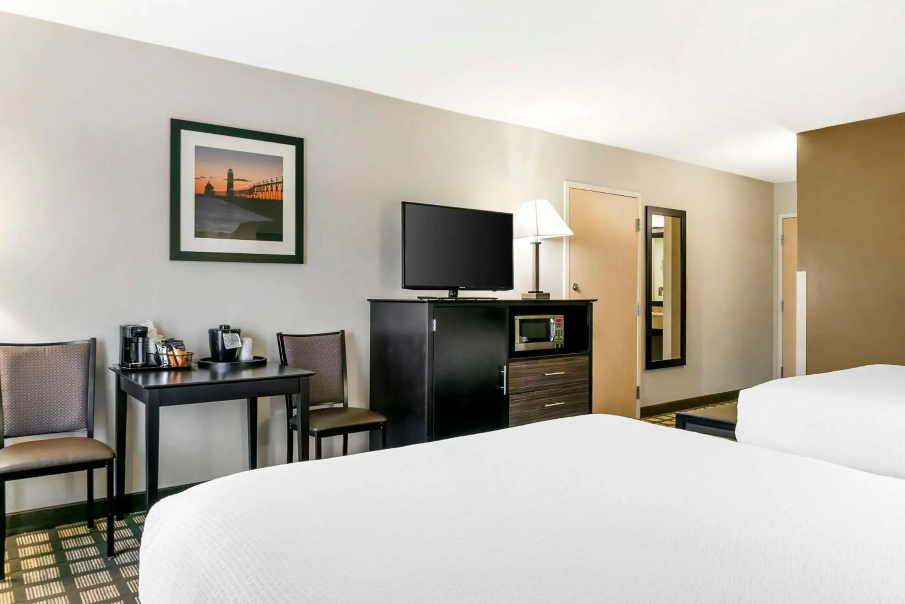 Queen Room with Two Queen Beds and Sofa Bed - Roll-In Shower/Disability Access in Best Western Beacon Inn Queen Room with Two Queen Beds and Sofa Bed - Roll-In Shower/Disability Access in Best Western Beacon Inn