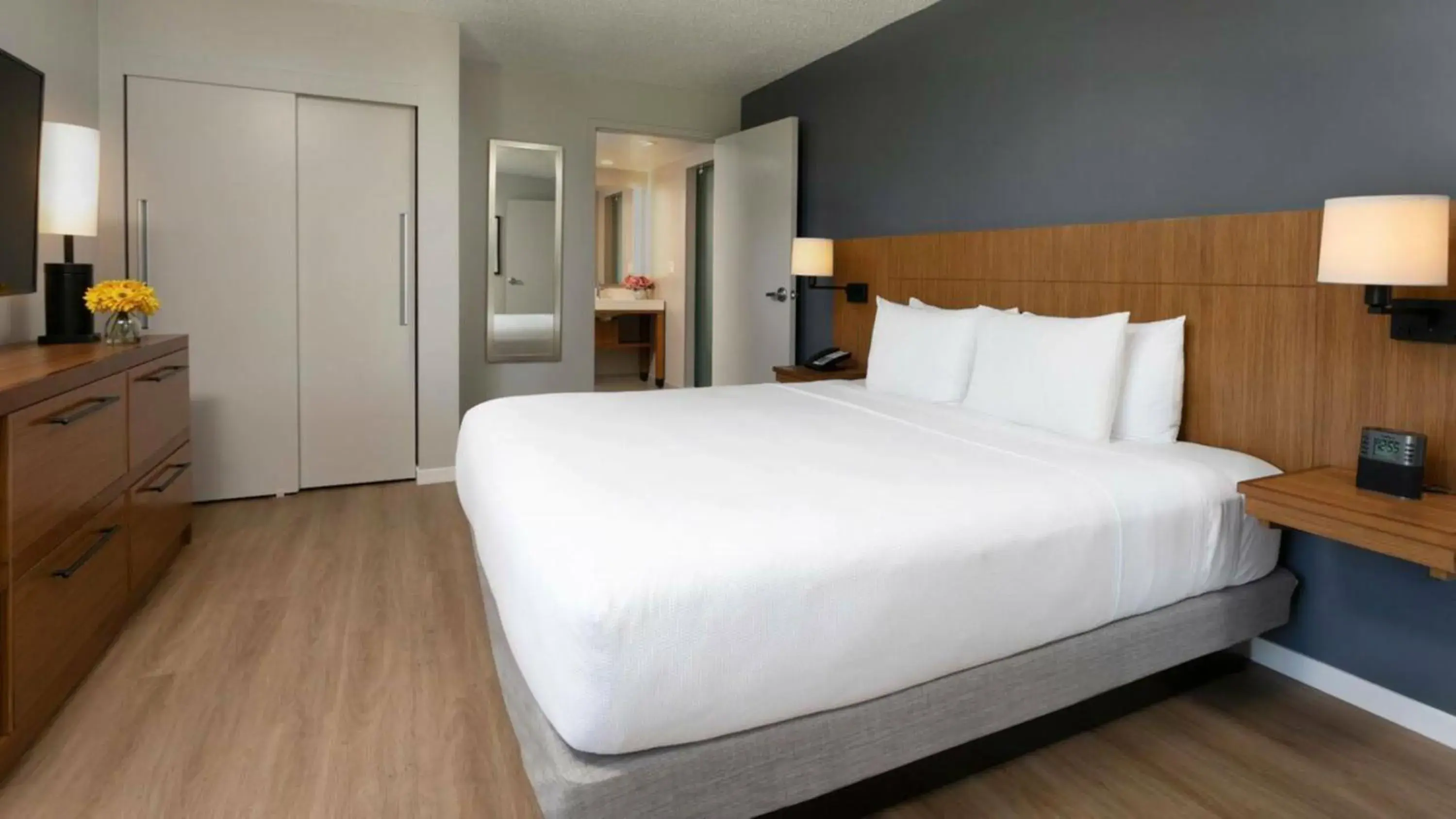 Bed in Hyatt Place San Juan Bed in Hyatt Place San Juan