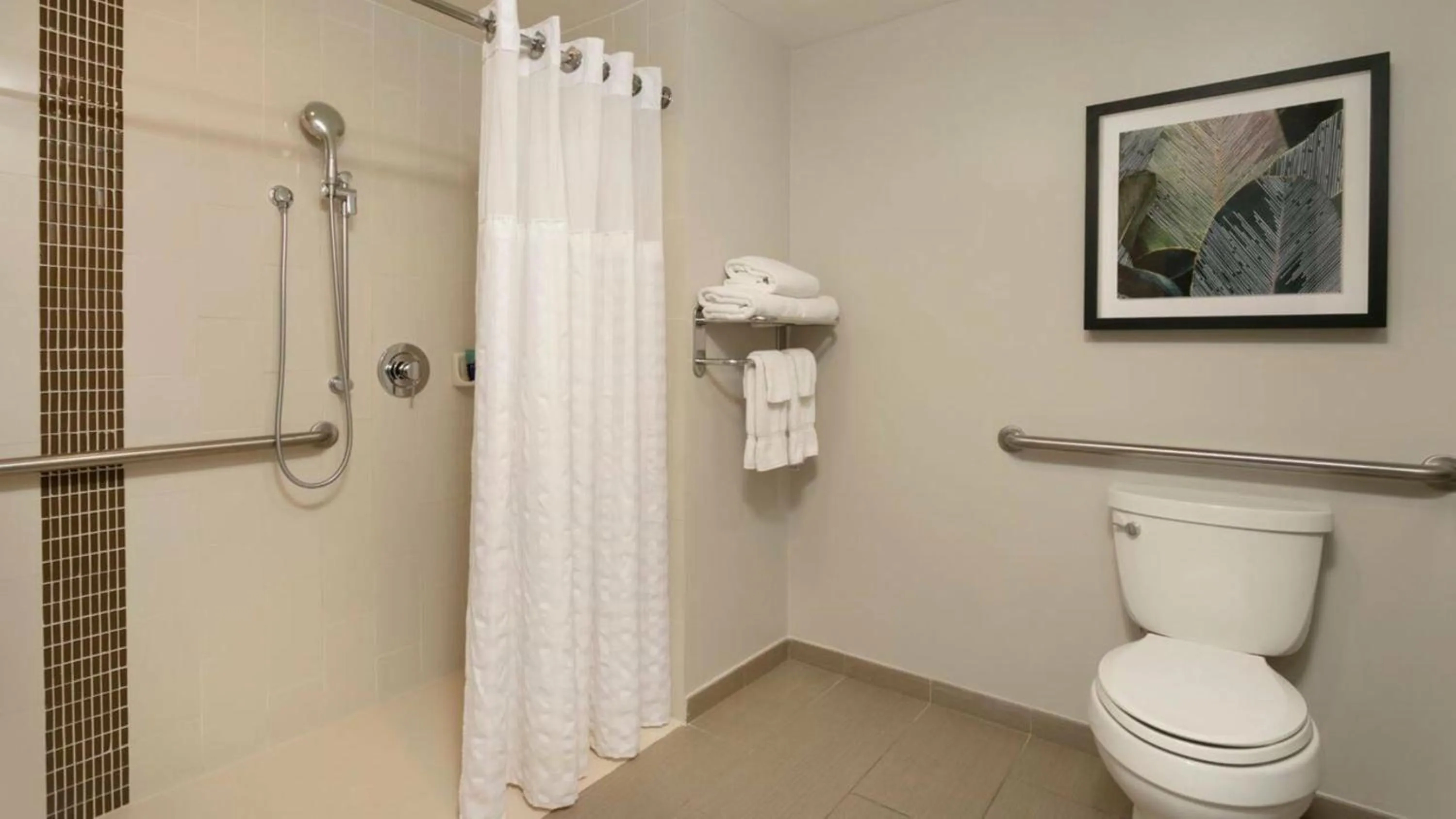 Shower in Hyatt Place San Juan