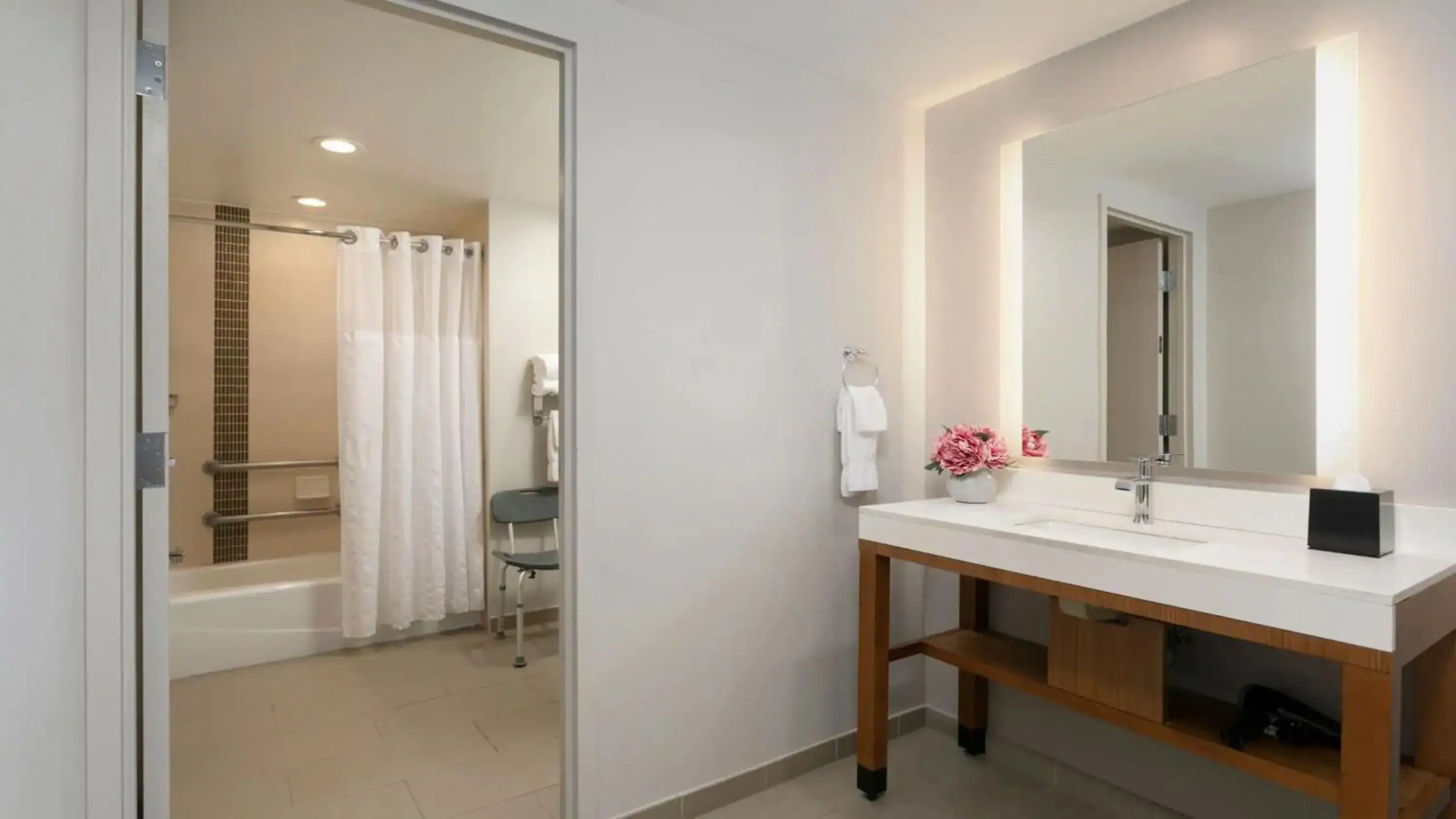 Bathroom in Hyatt Place San Juan Bathroom in Hyatt Place San Juan