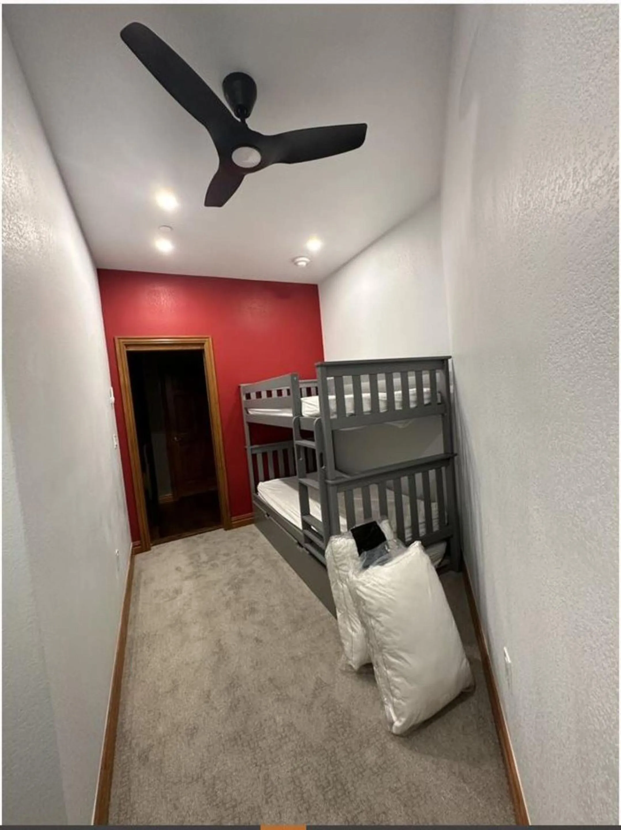 Bedroom, Bed in Lodge at Brookside