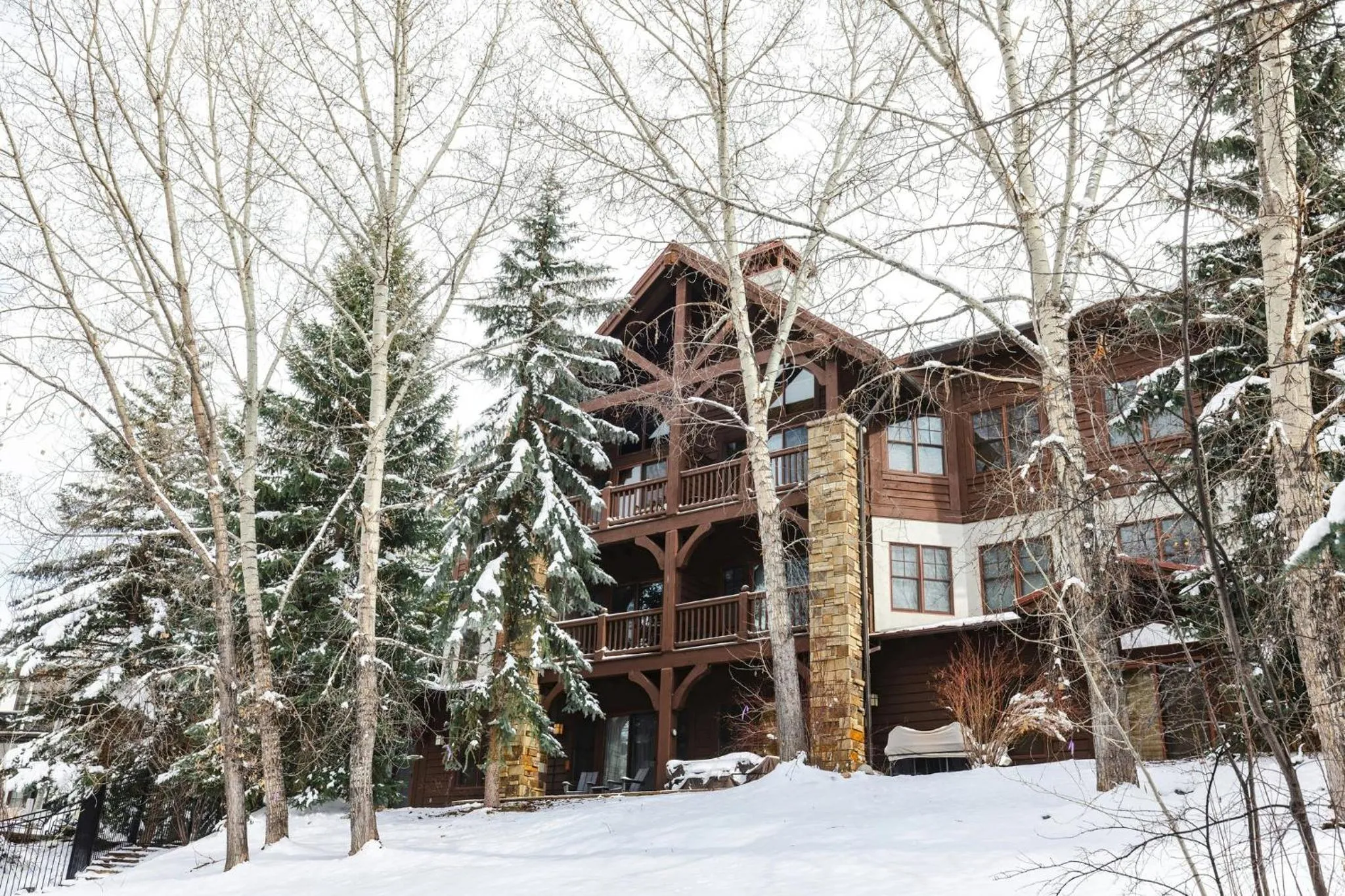 Property building in Lodge at Brookside, A Vail Resorts Property