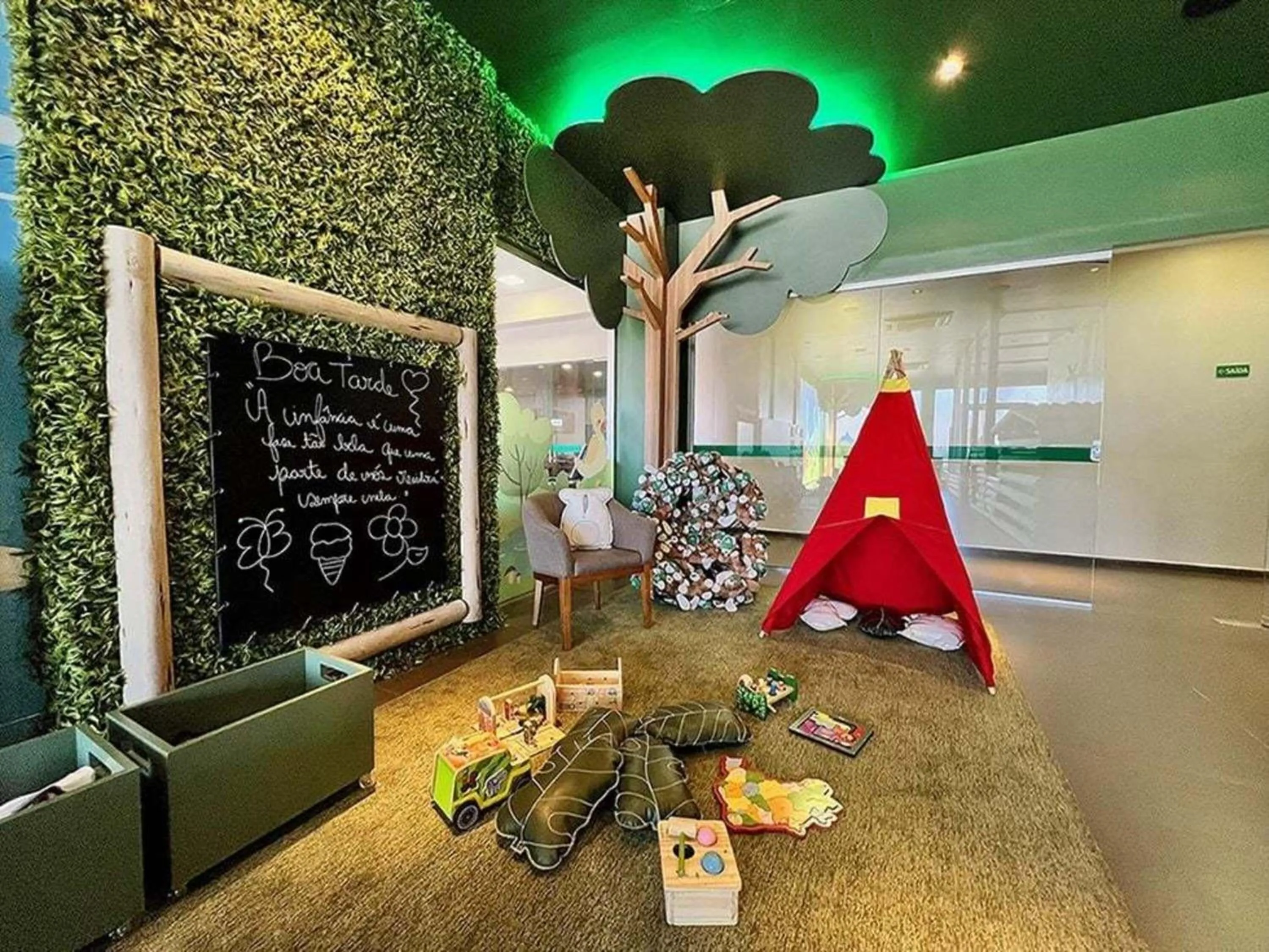 children in Hotel Laghetto Pedras Altas