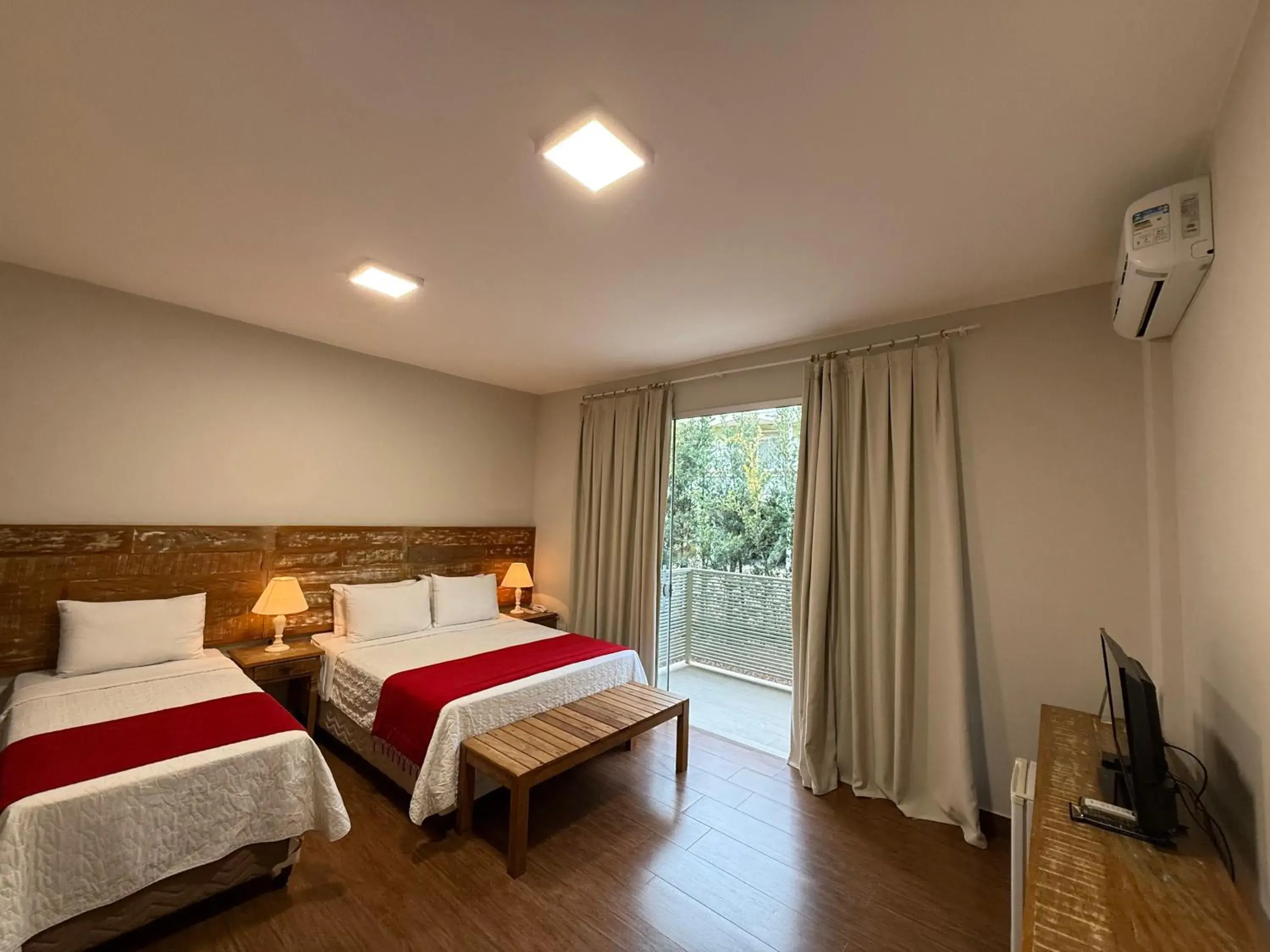 Classic Triple Room in Pousada Recanto das Araras Classic Triple Room in Pousada Recanto das Araras