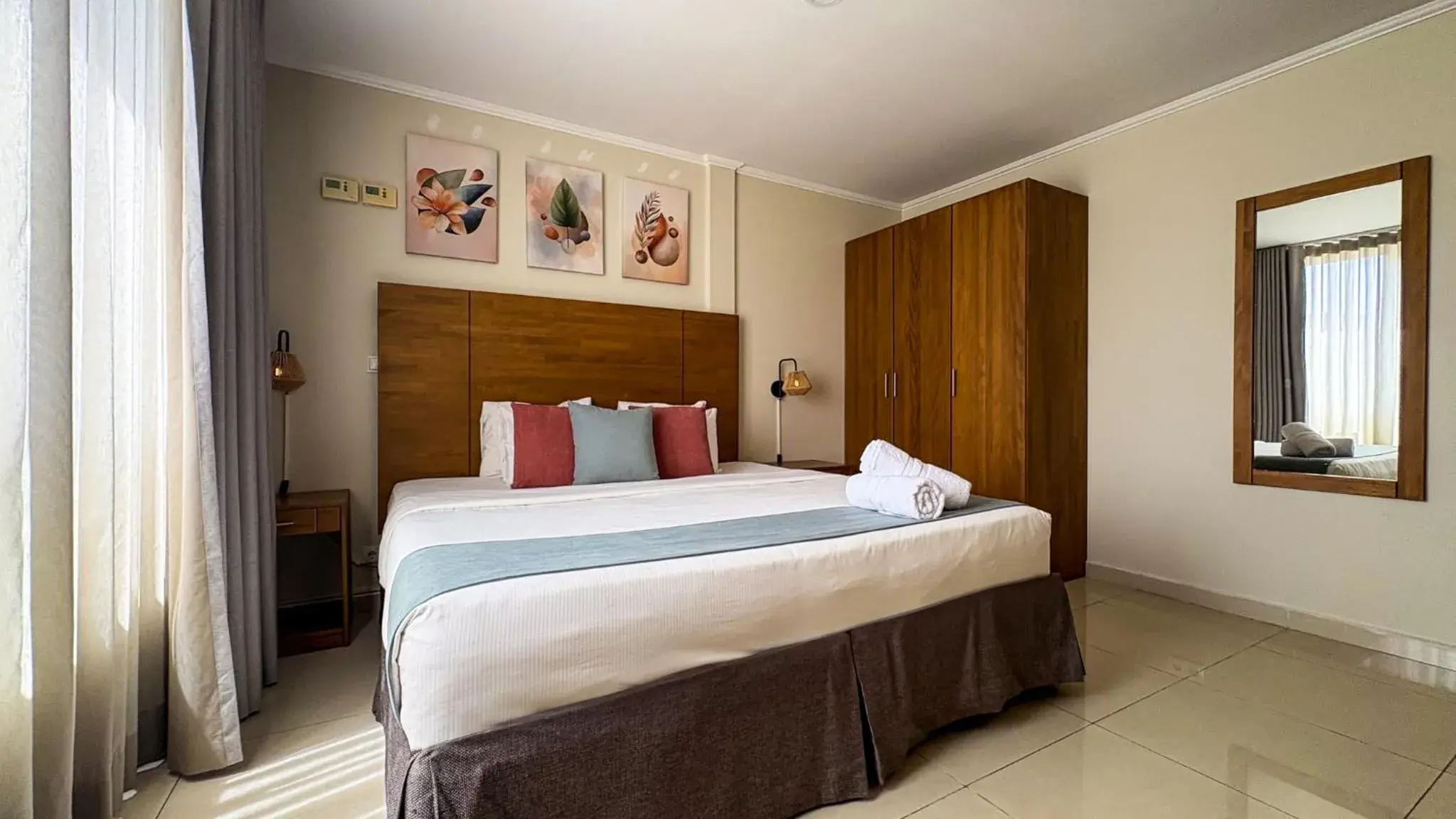 Bedroom, Bed in Majestic City Suites & Beach Hotel Bedroom, Bed in Majestic City Suites & Beach Hotel