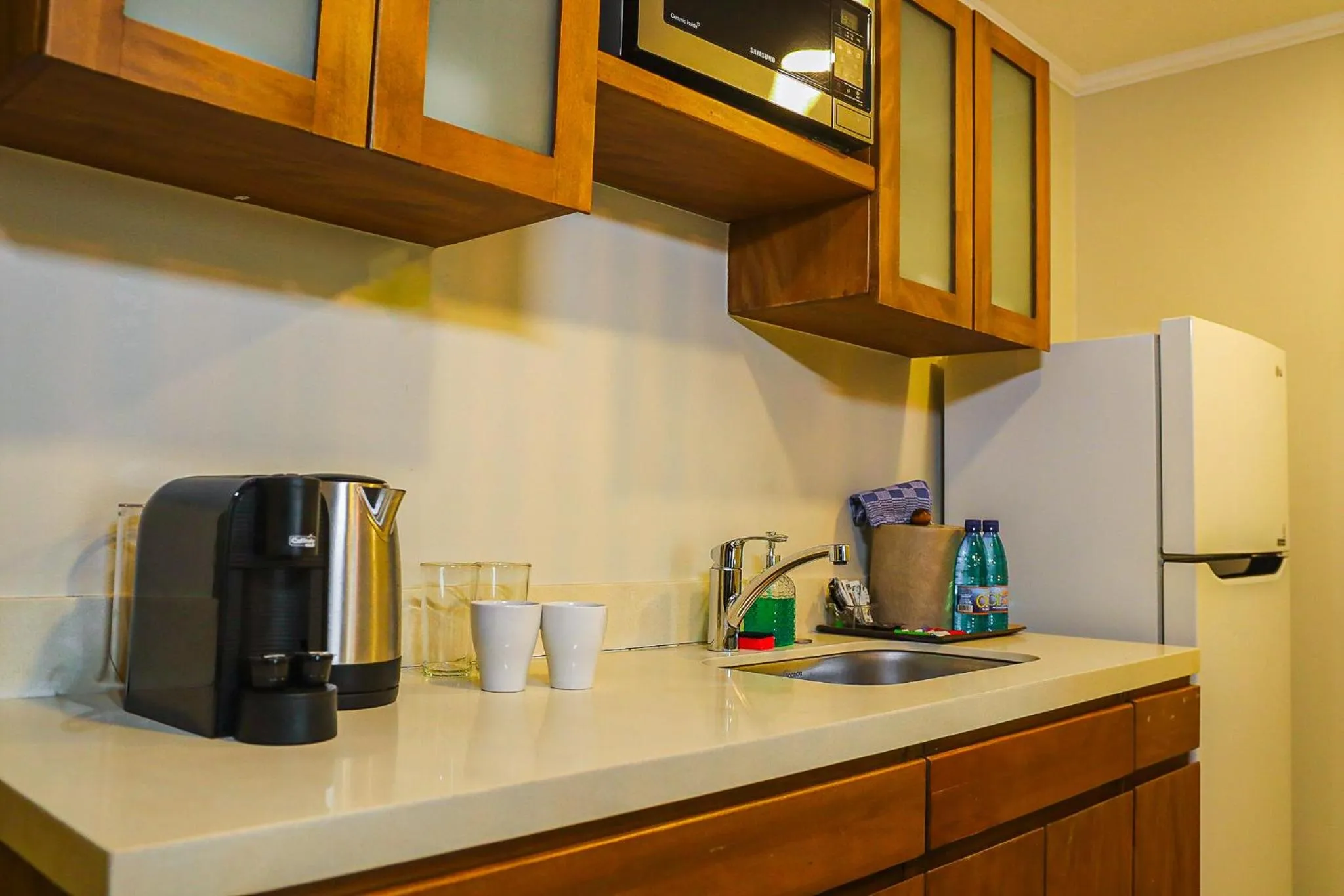 Majestic City Suites & Beach Hotel