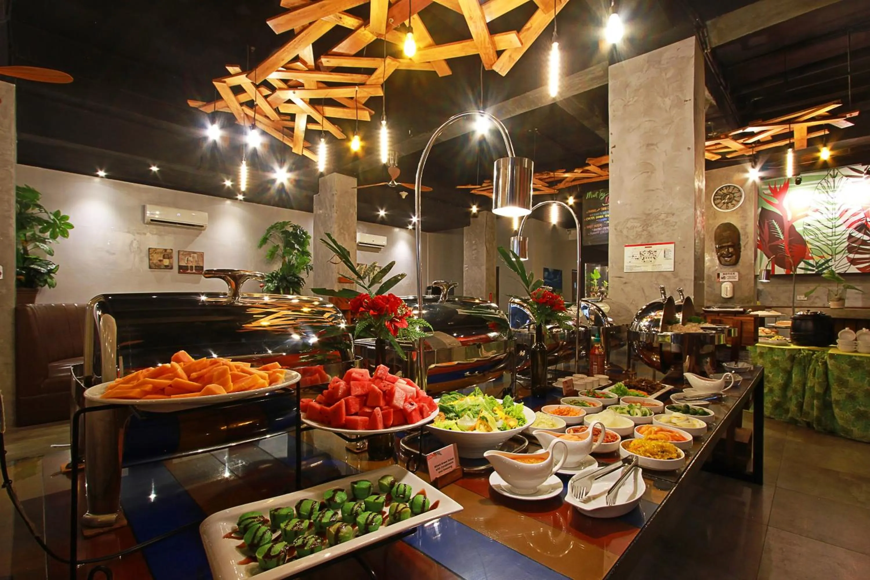 Restaurant/places to eat in Aloha Boracay Hotel