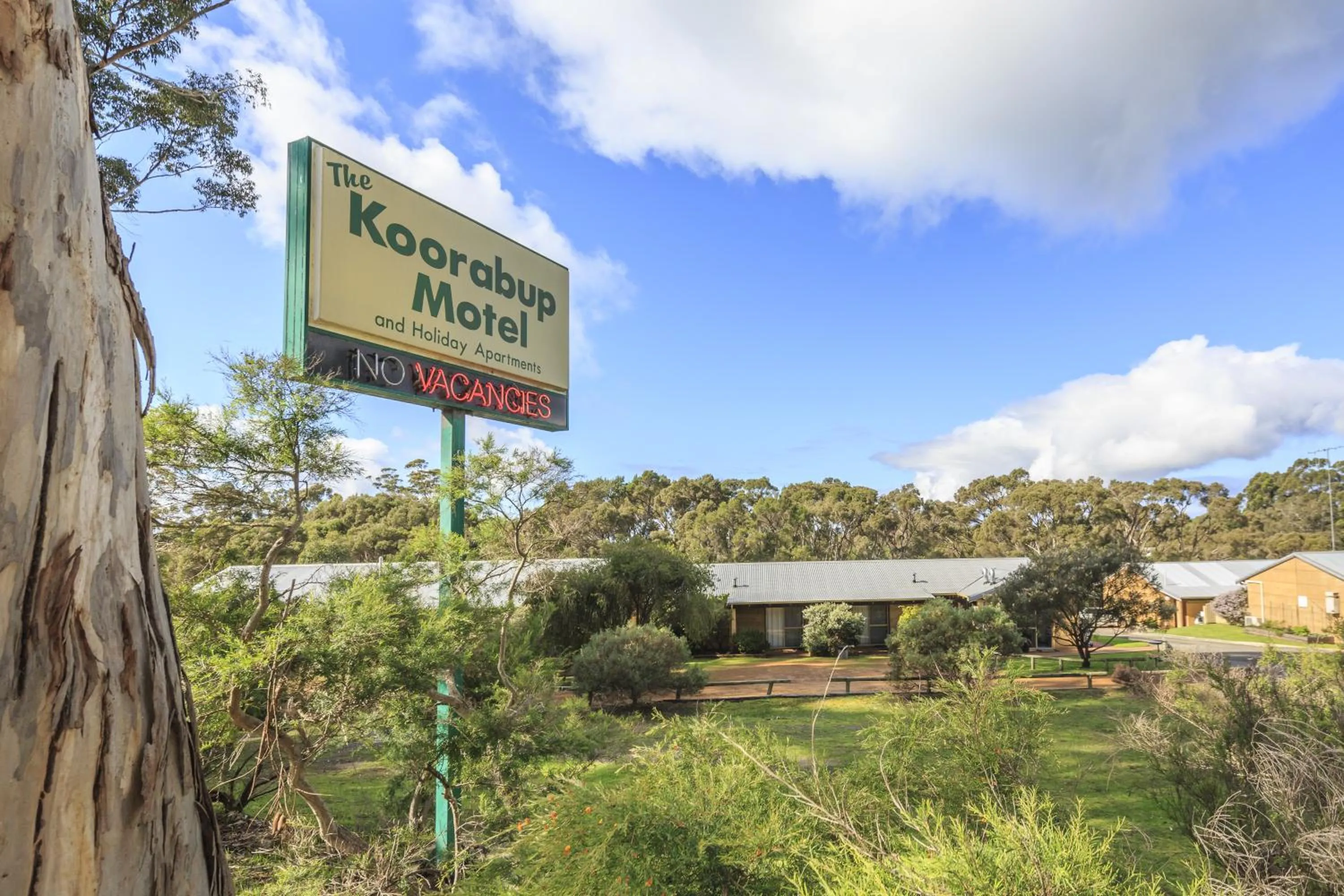 Day in The Koorabup Motel