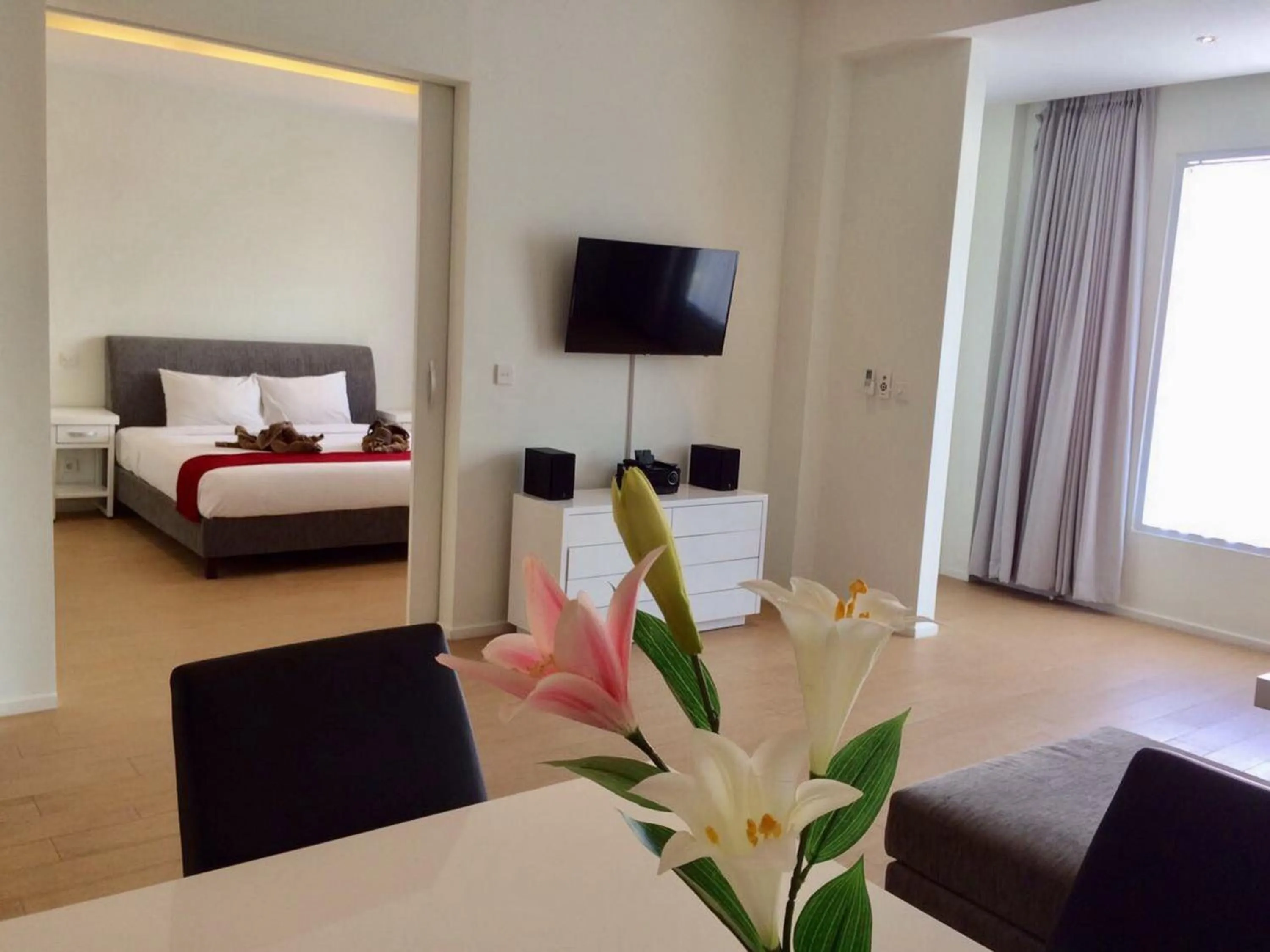 Living room, Bed in Coast Boutique Hotel