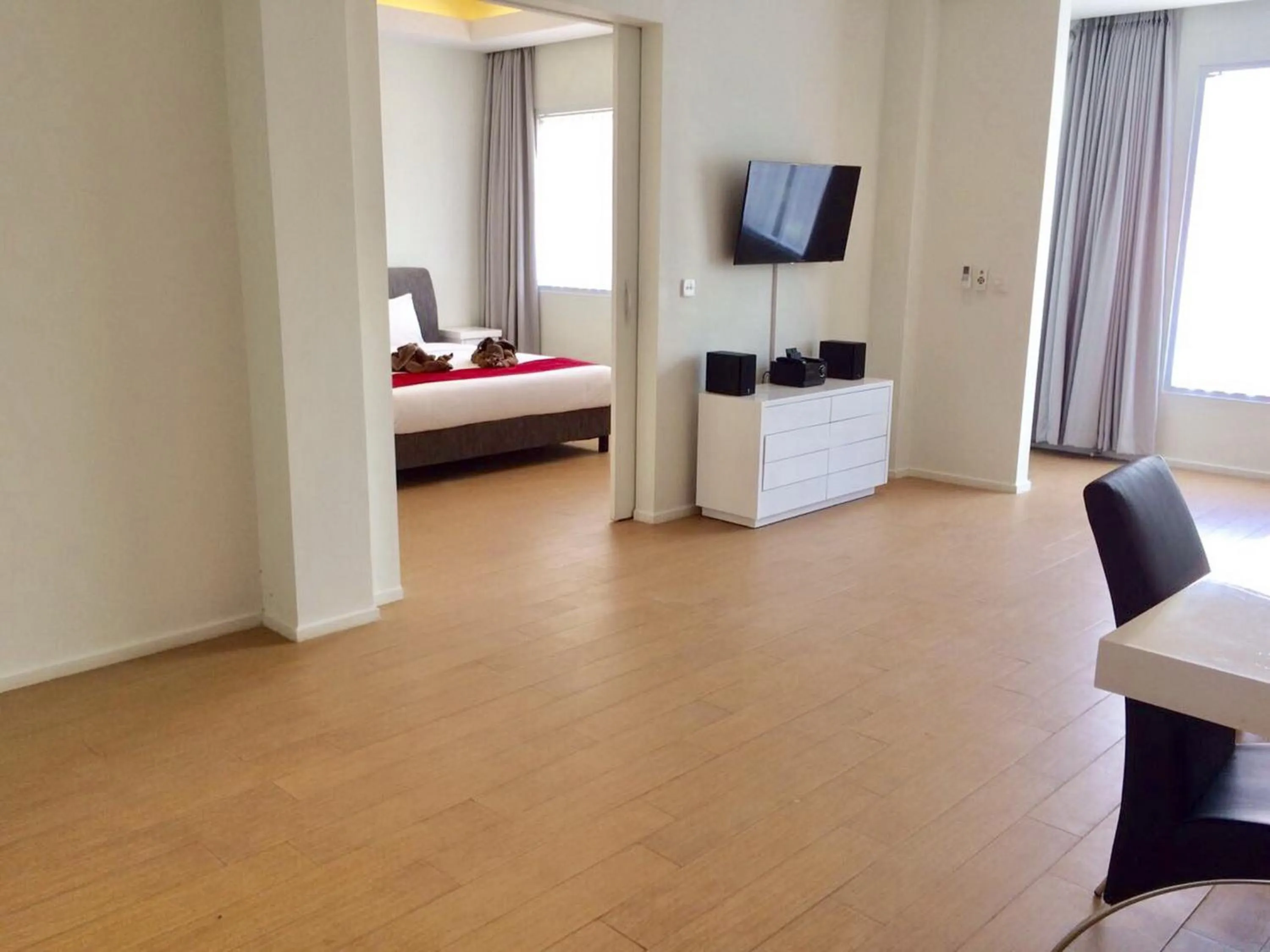 Living room, Bed in Coast Boutique Hotel