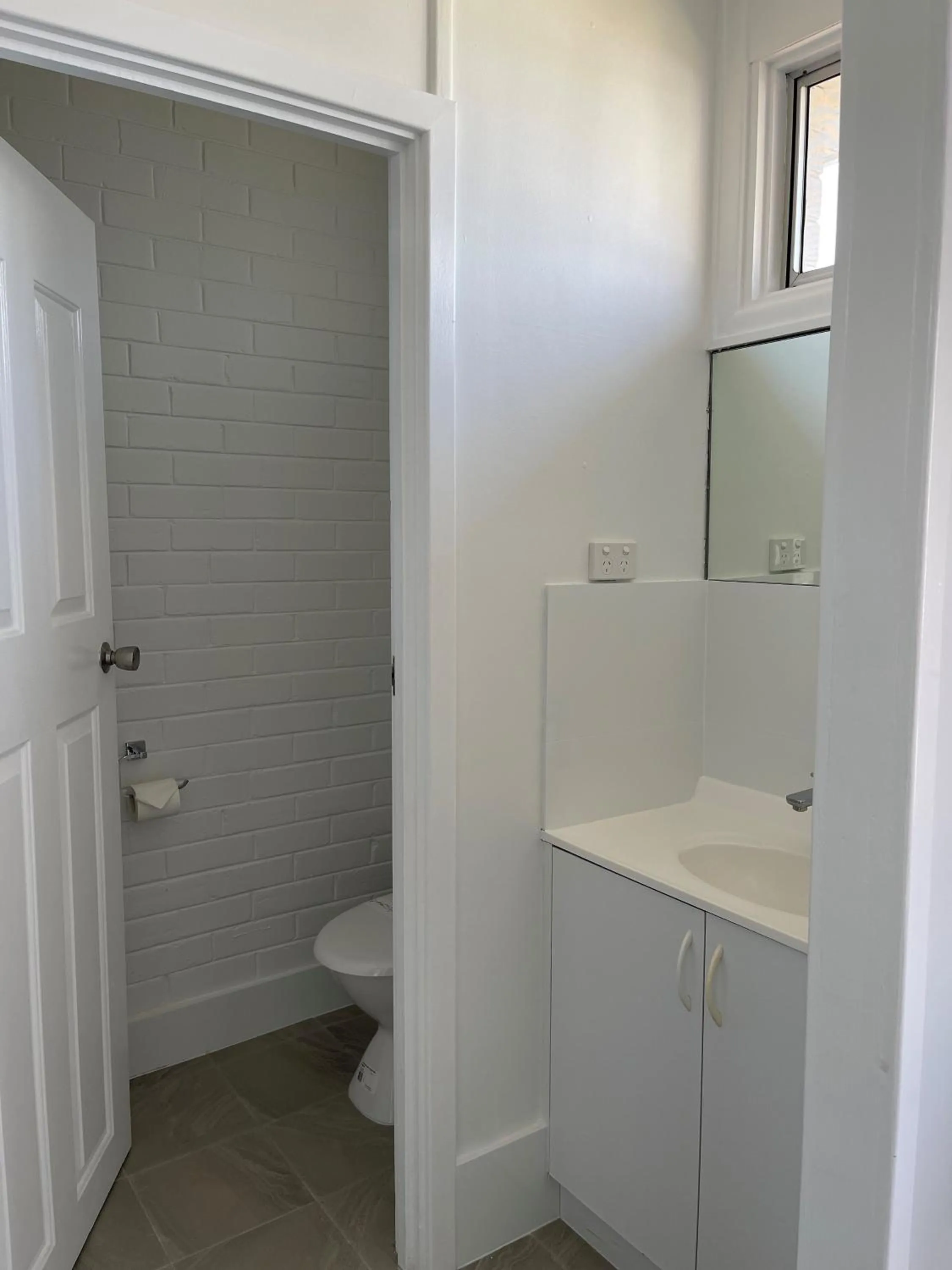 Shower in Busselton Jetty Chalets