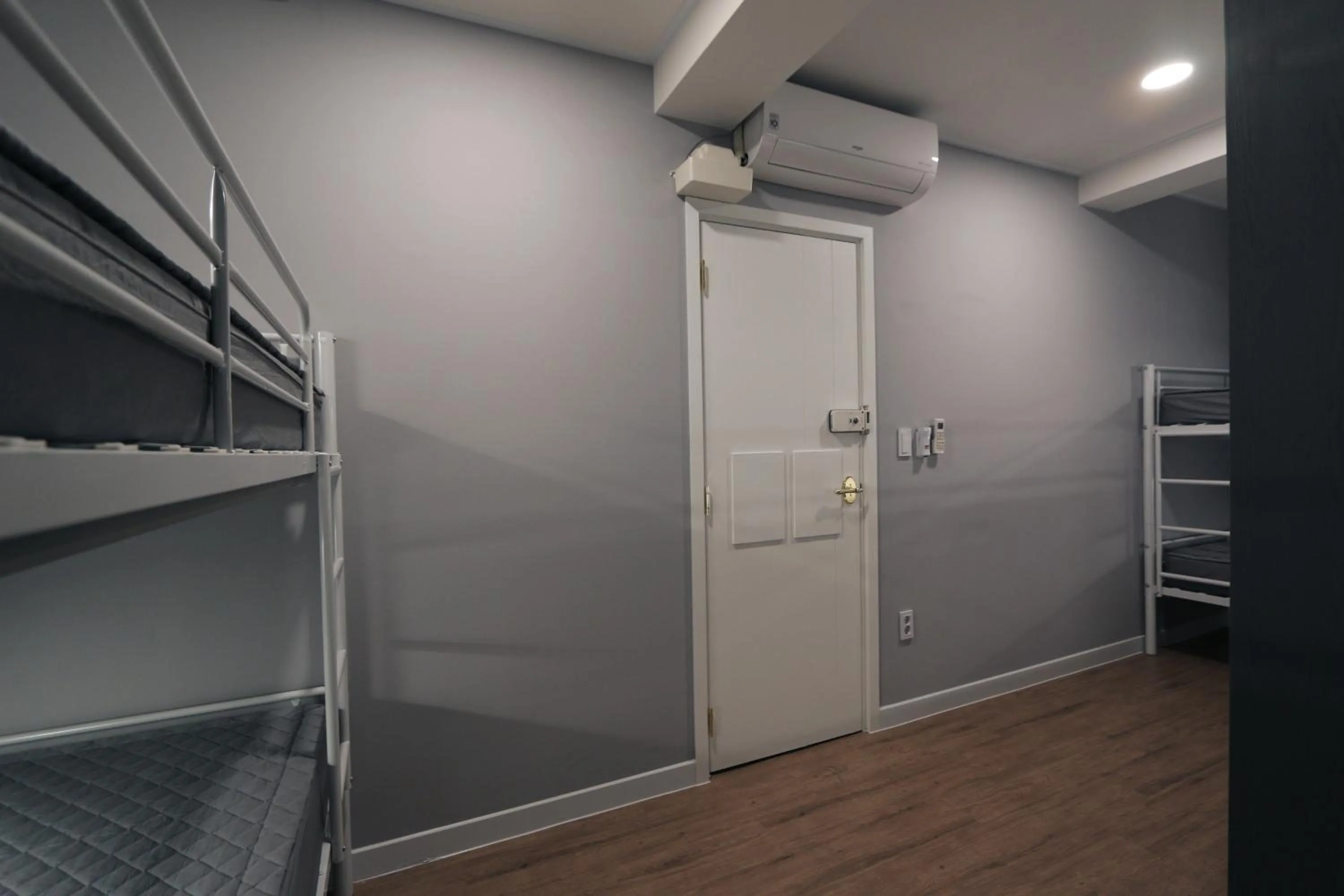 Bedroom, Bed in Blueboat Hostel Haeundae