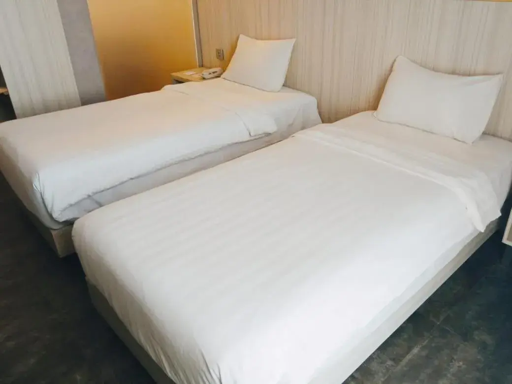 Deluxe Room in Grand Kolopaking Hotel Deluxe Room in Grand Kolopaking Hotel