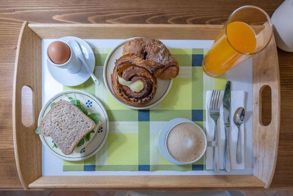 Breakfast in Gli Allori - Fuga dalla città