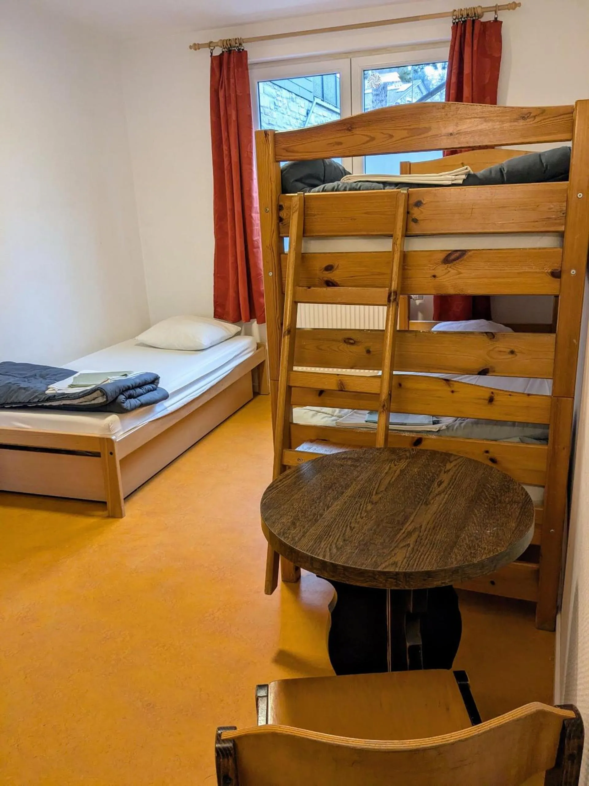 Bedroom, Bed in Le Fagotin - Youth hostel