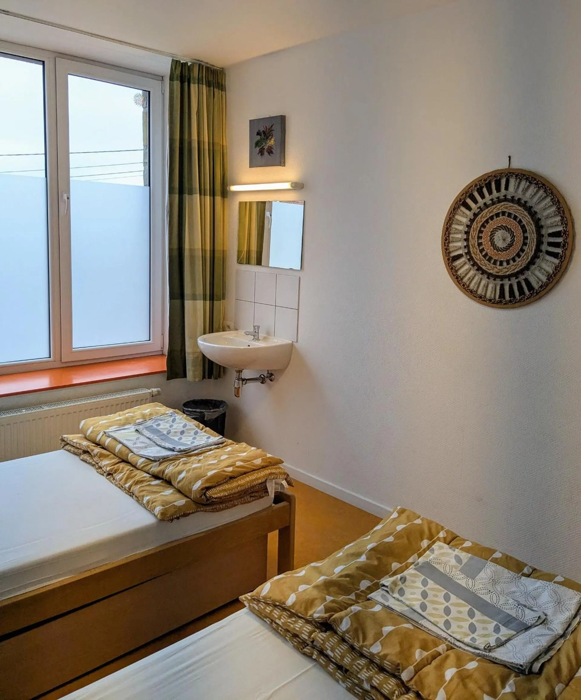 Bedroom, Bed in Le Fagotin - Youth hostel