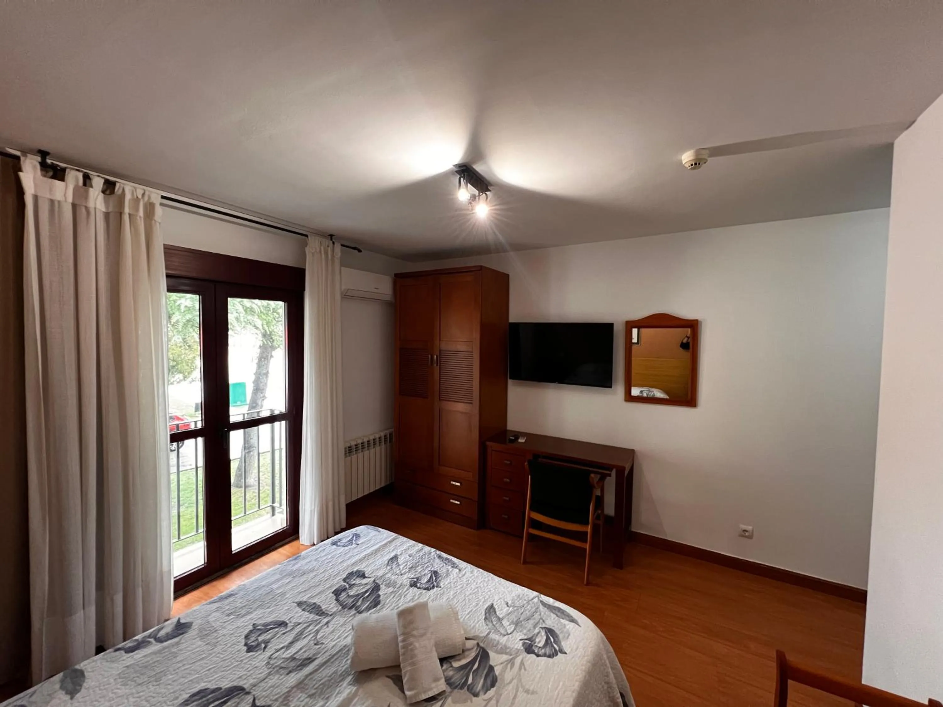 Bed in Hotel Puente de Piedra