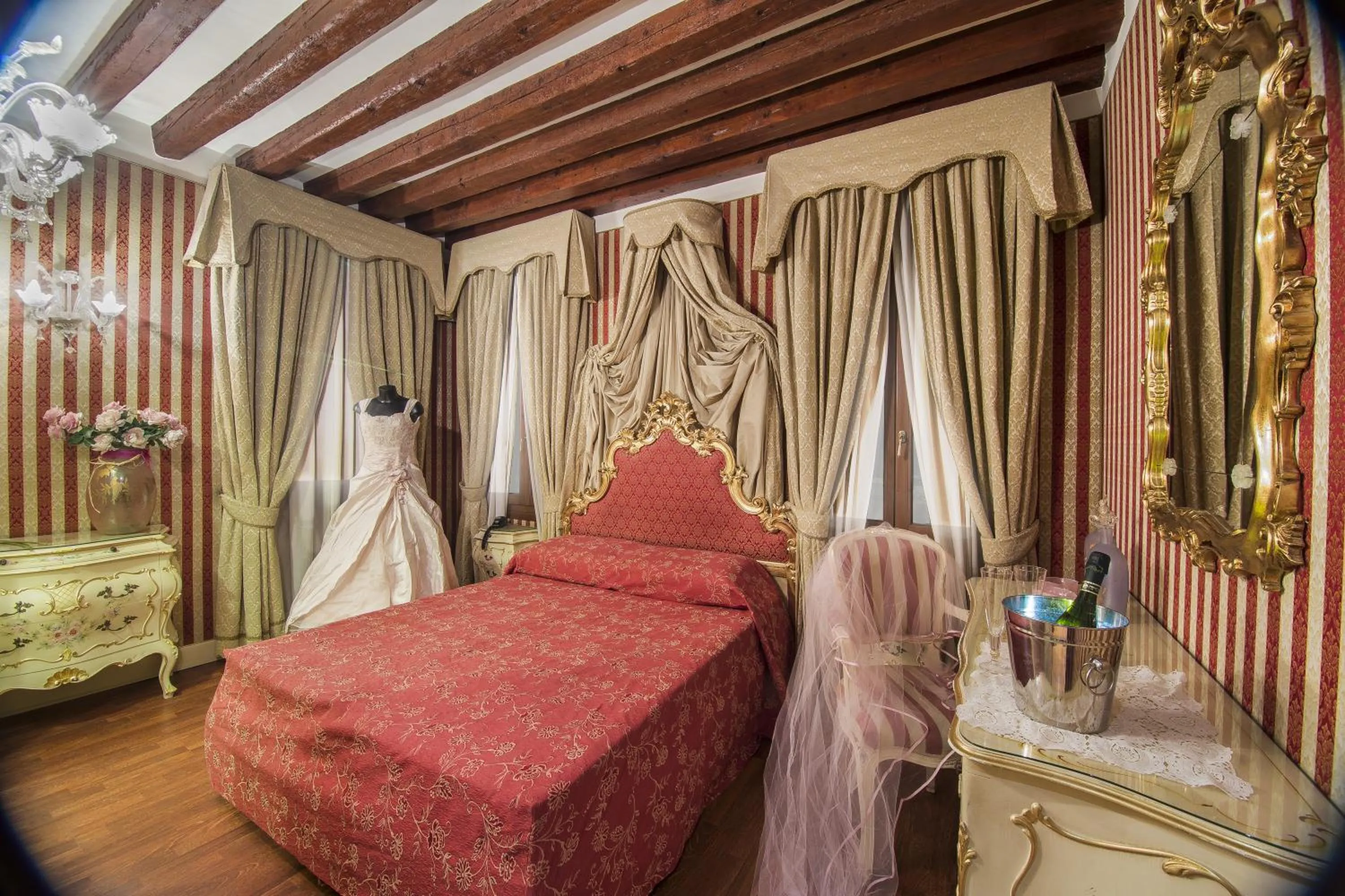 Photo of the whole room, Bed in Dimora Dogale