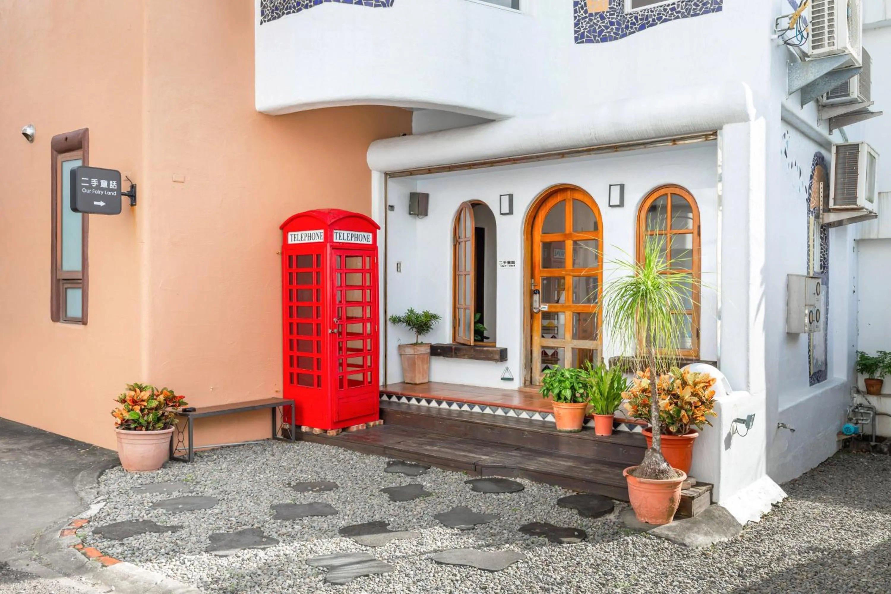 Property building in Fairyland & Farm Guest House