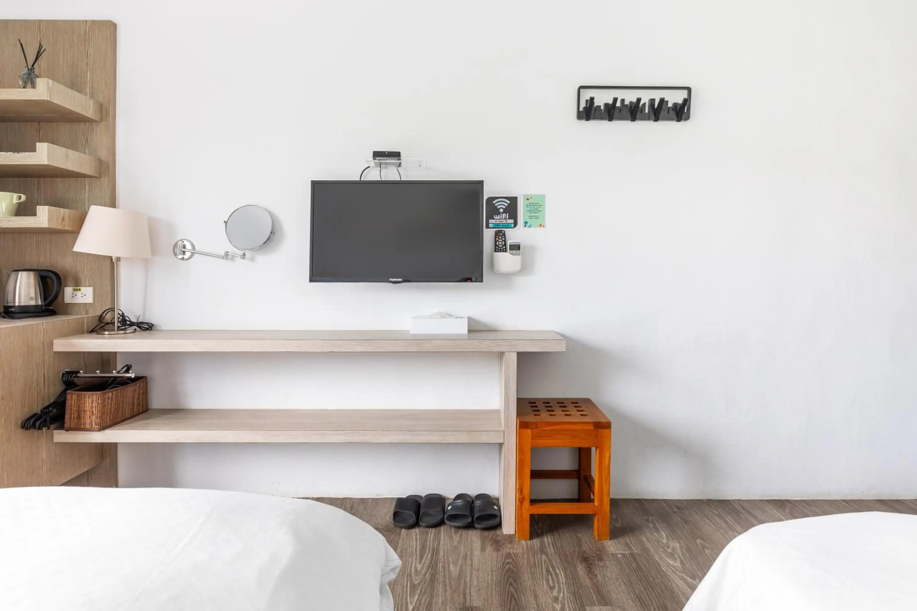 Photo of the whole room, Bed in Fairyland & Farm Guest House