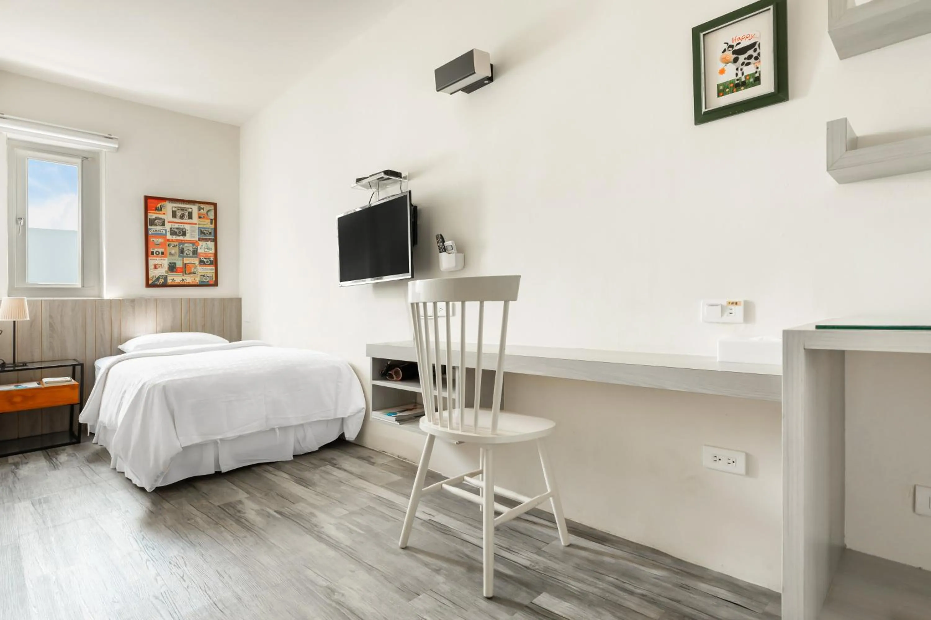 Photo of the whole room, Bed in Fairyland & Farm Guest House