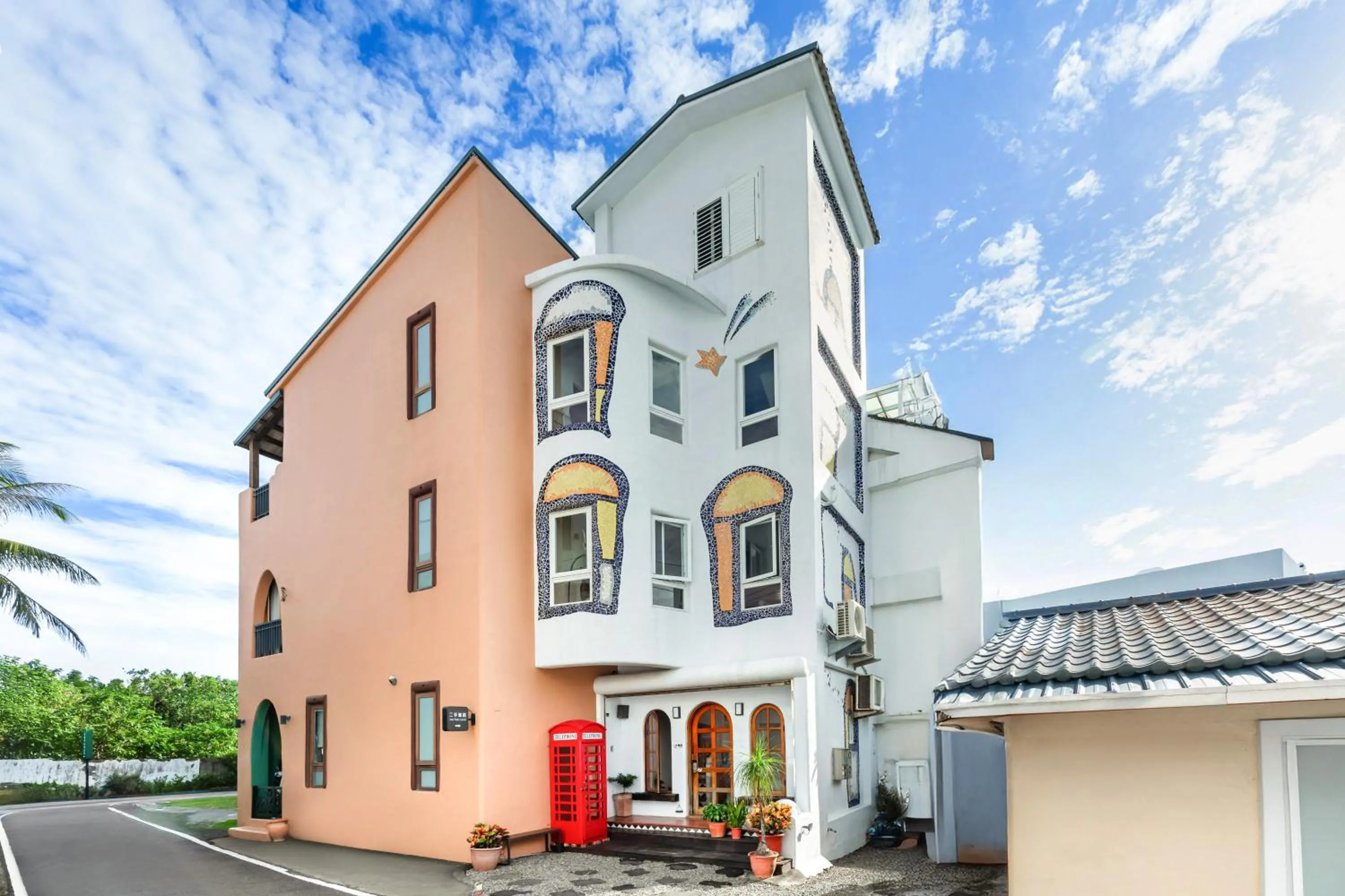 Property building in Fairyland & Farm Guest House