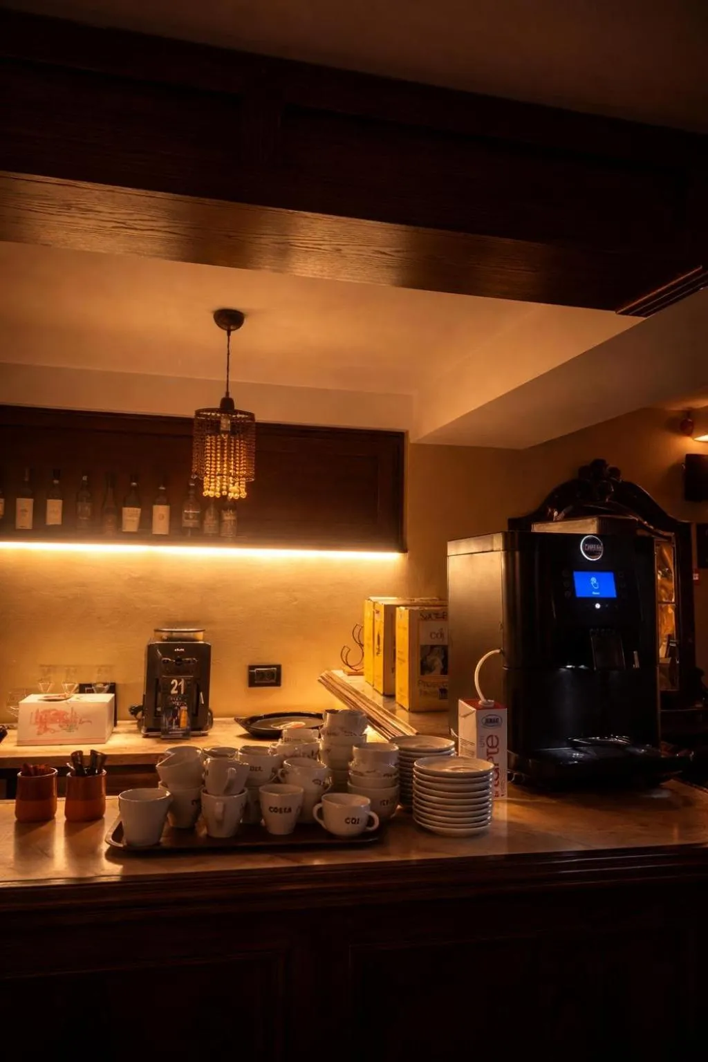 Coffee/tea facilities in Classic Inn Hotel
