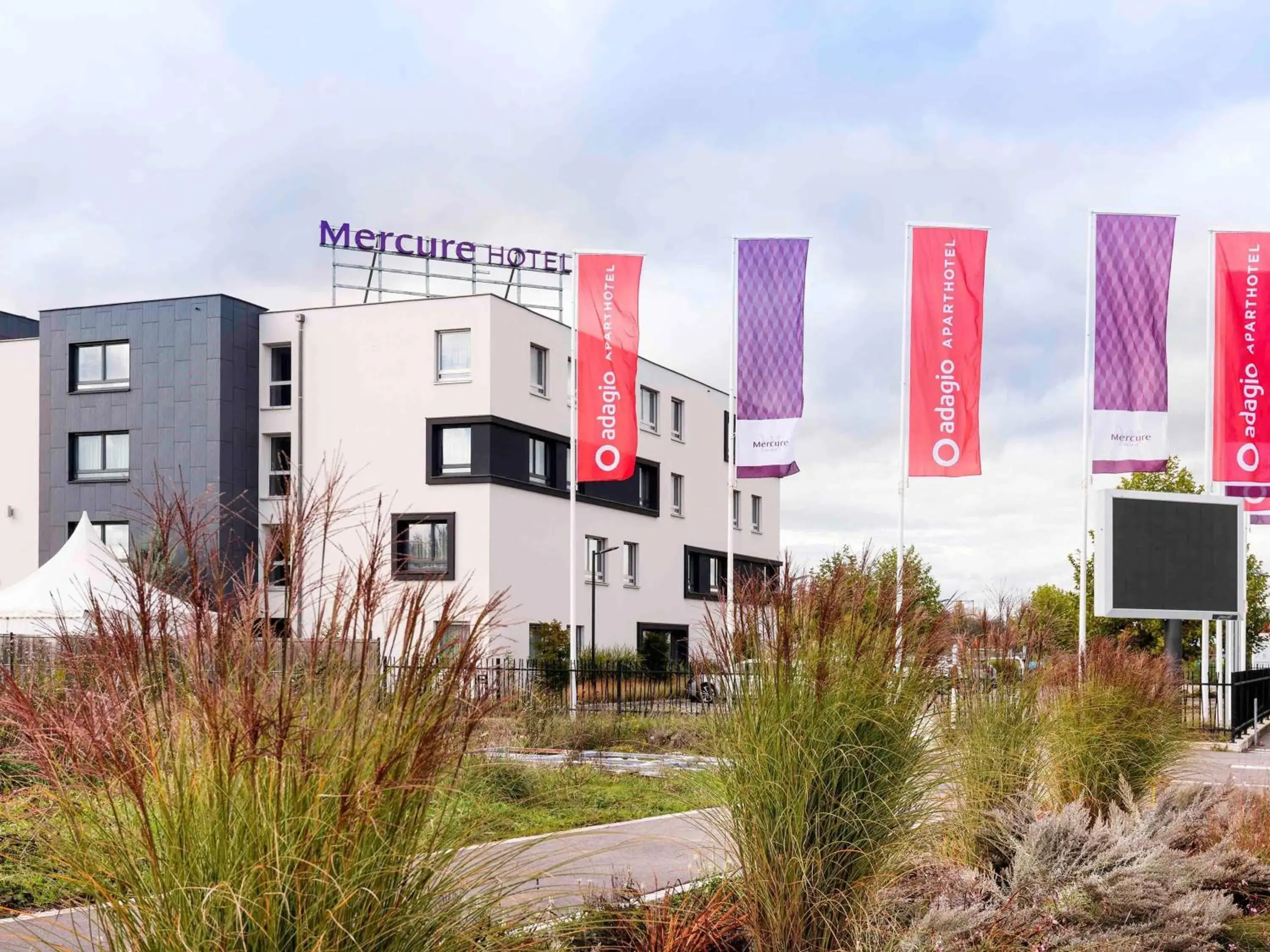 Property building in Mercure Bale Mulhouse Aeroport Property building in Mercure Bale Mulhouse Aeroport