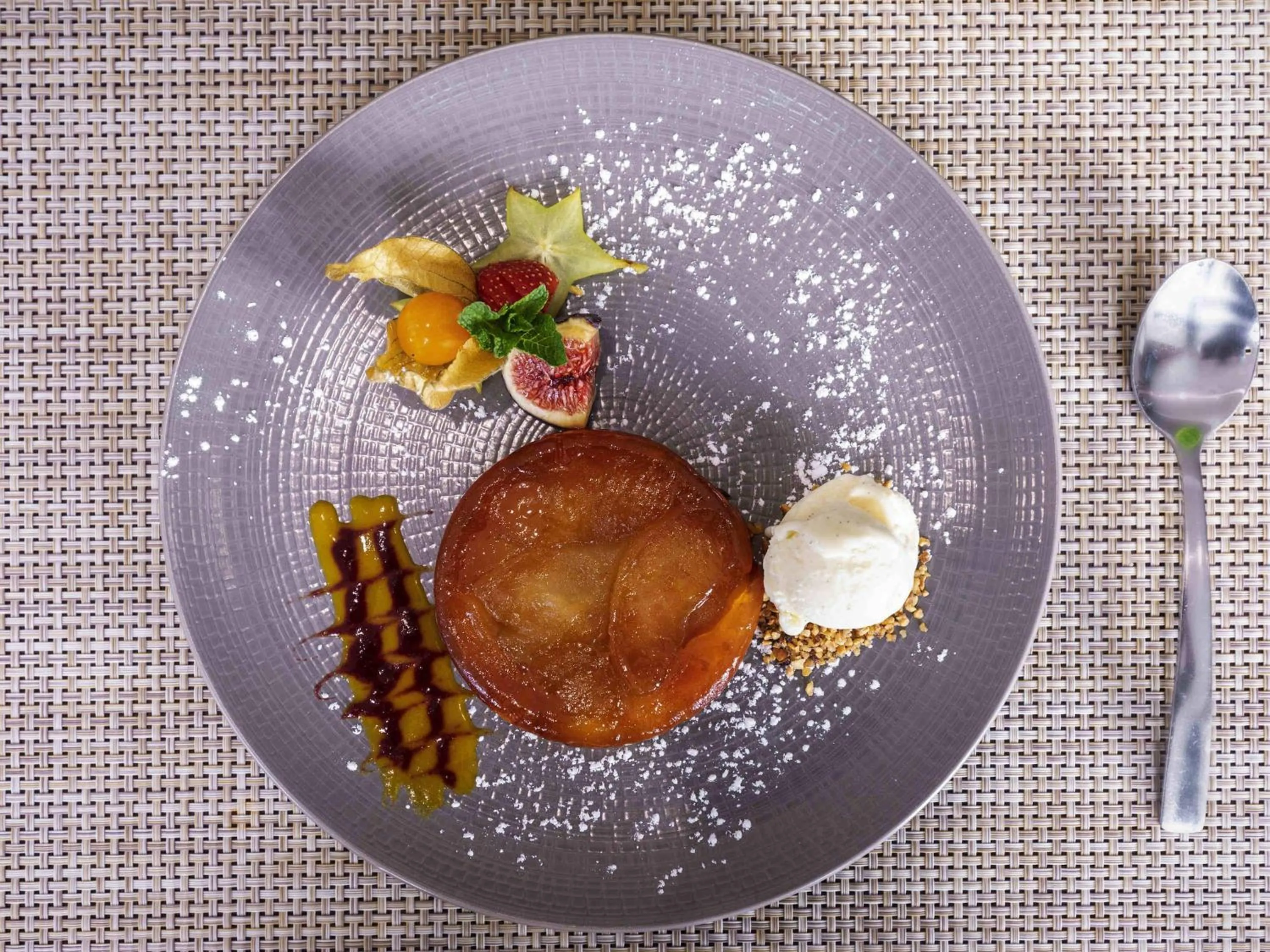 Restaurant/places to eat in Mercure Bale Mulhouse Aeroport