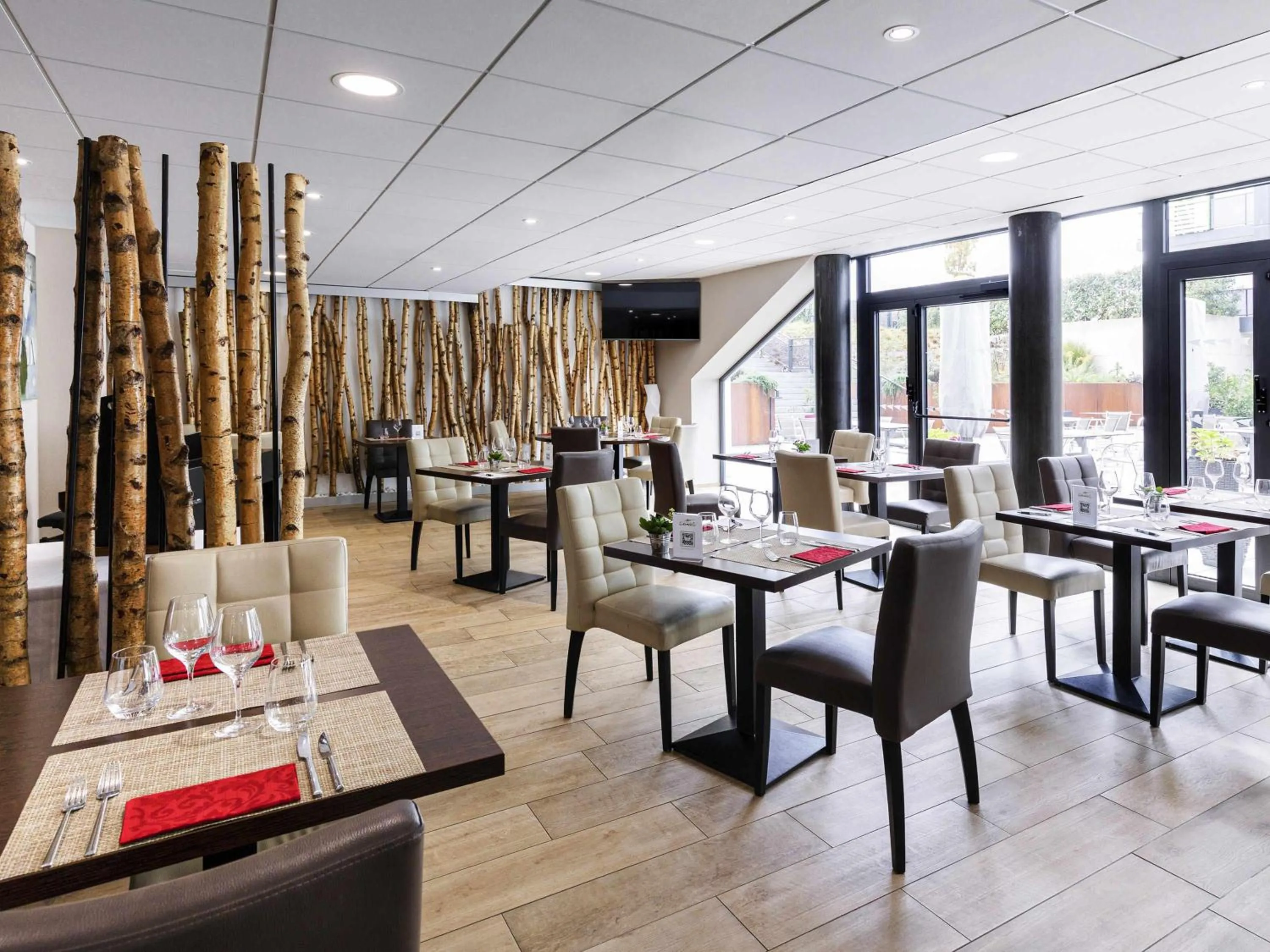 Restaurant/places to eat in Mercure Bale Mulhouse Aeroport