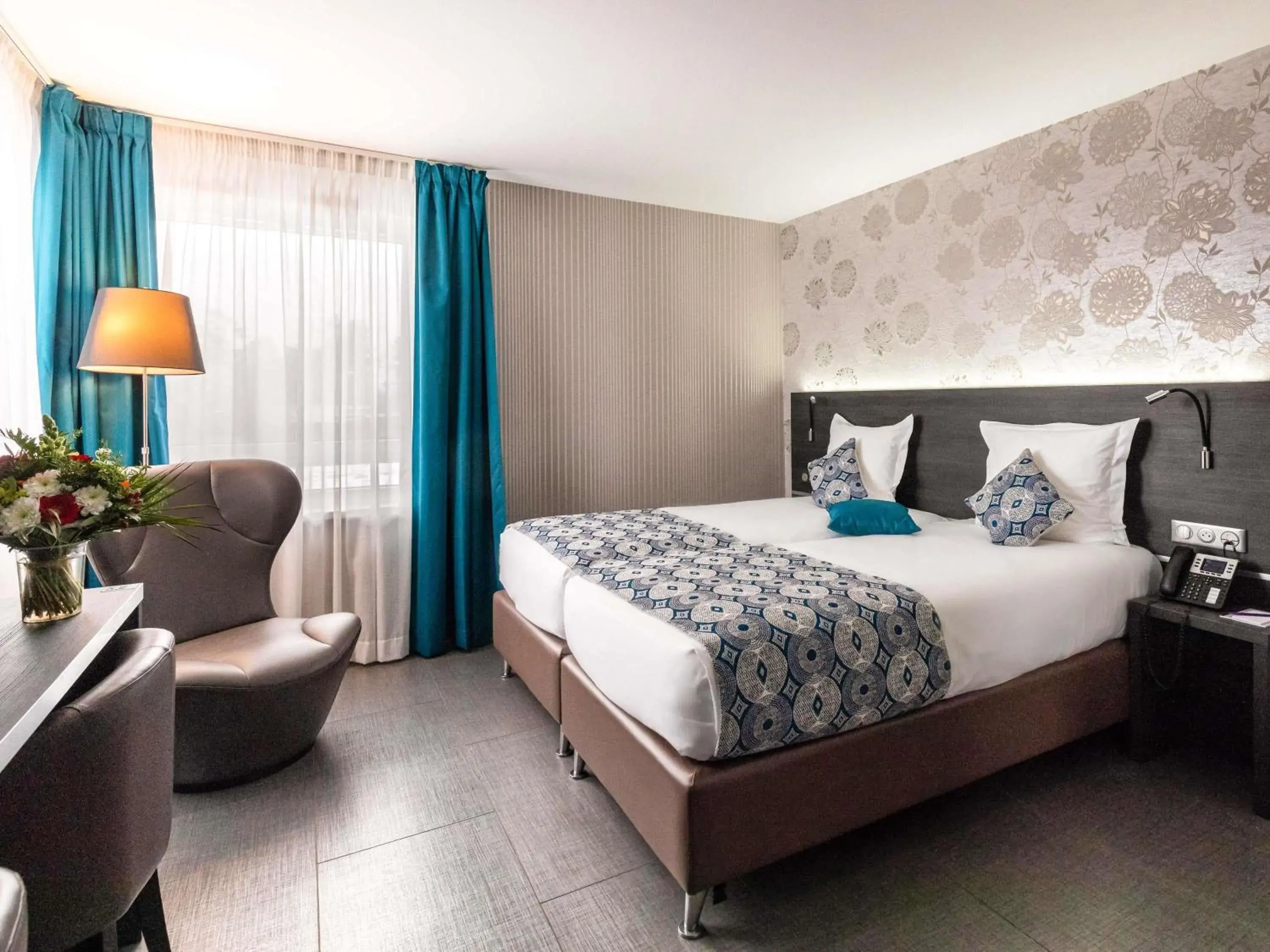 Bedroom, Bed in Mercure Bale Mulhouse Aeroport Bedroom, Bed in Mercure Bale Mulhouse Aeroport