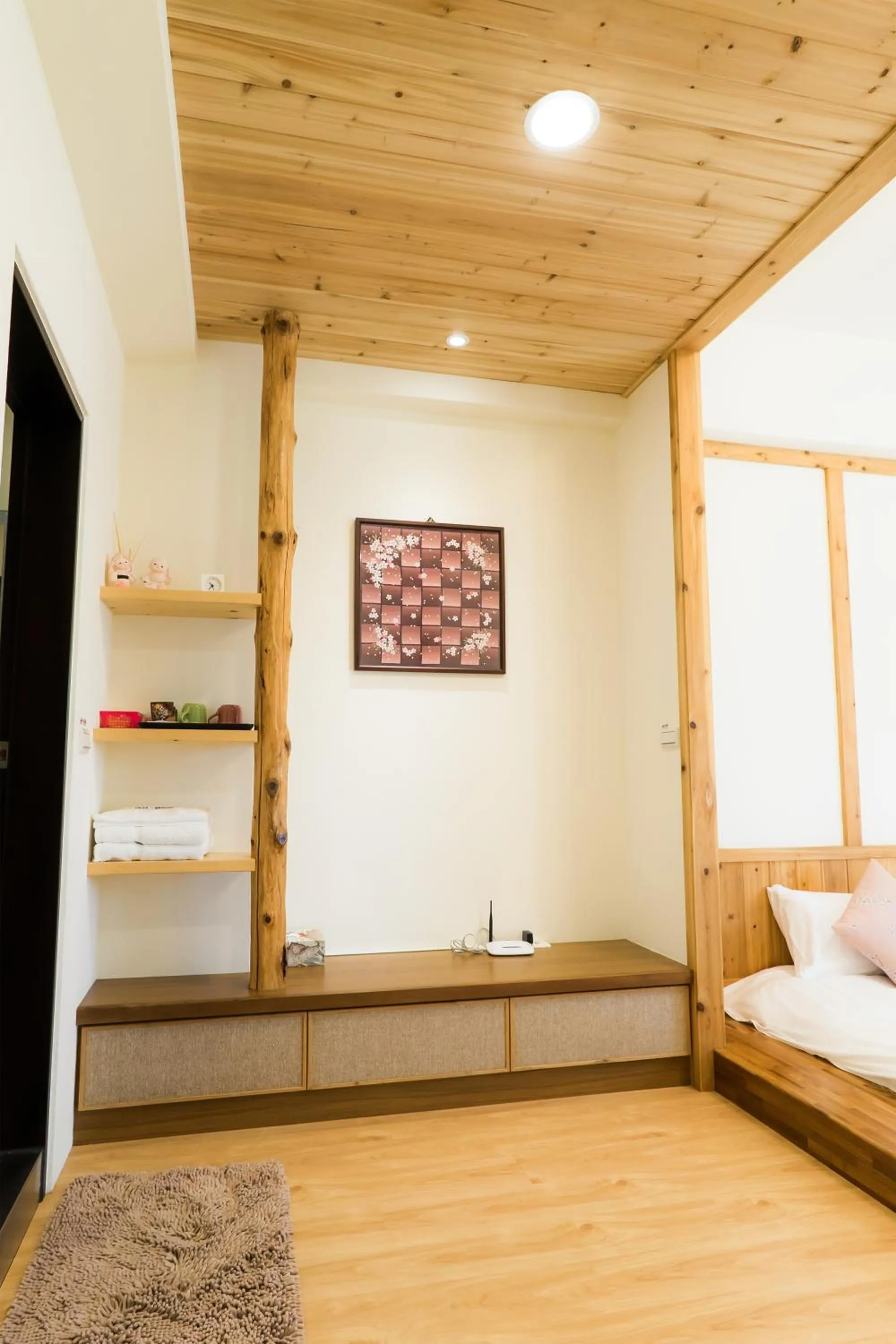Decorative detail, Bed in Books & Woods Bed and Breakfast