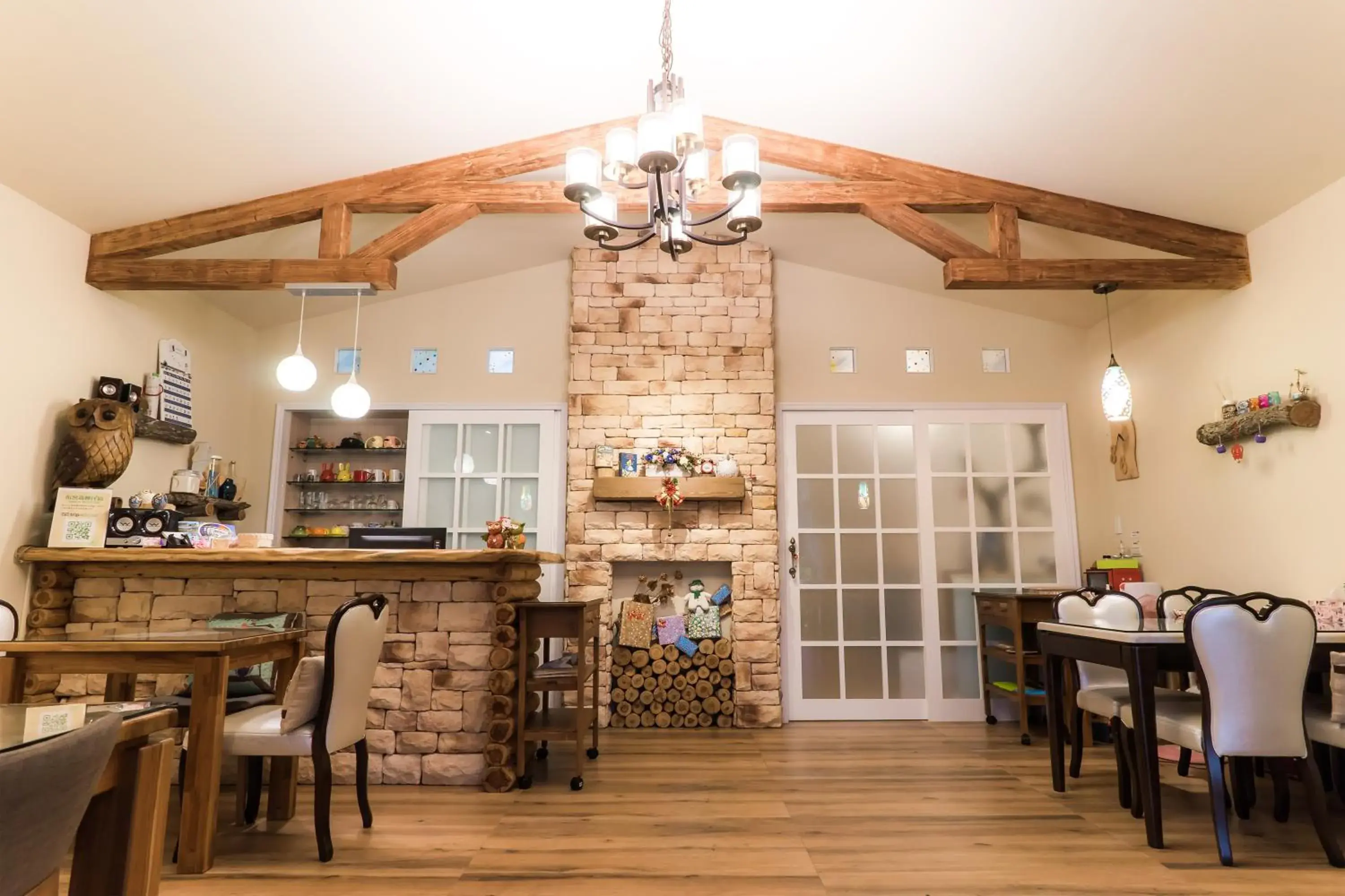 Books & Woods Bed and Breakfast Books & Woods Bed and Breakfast