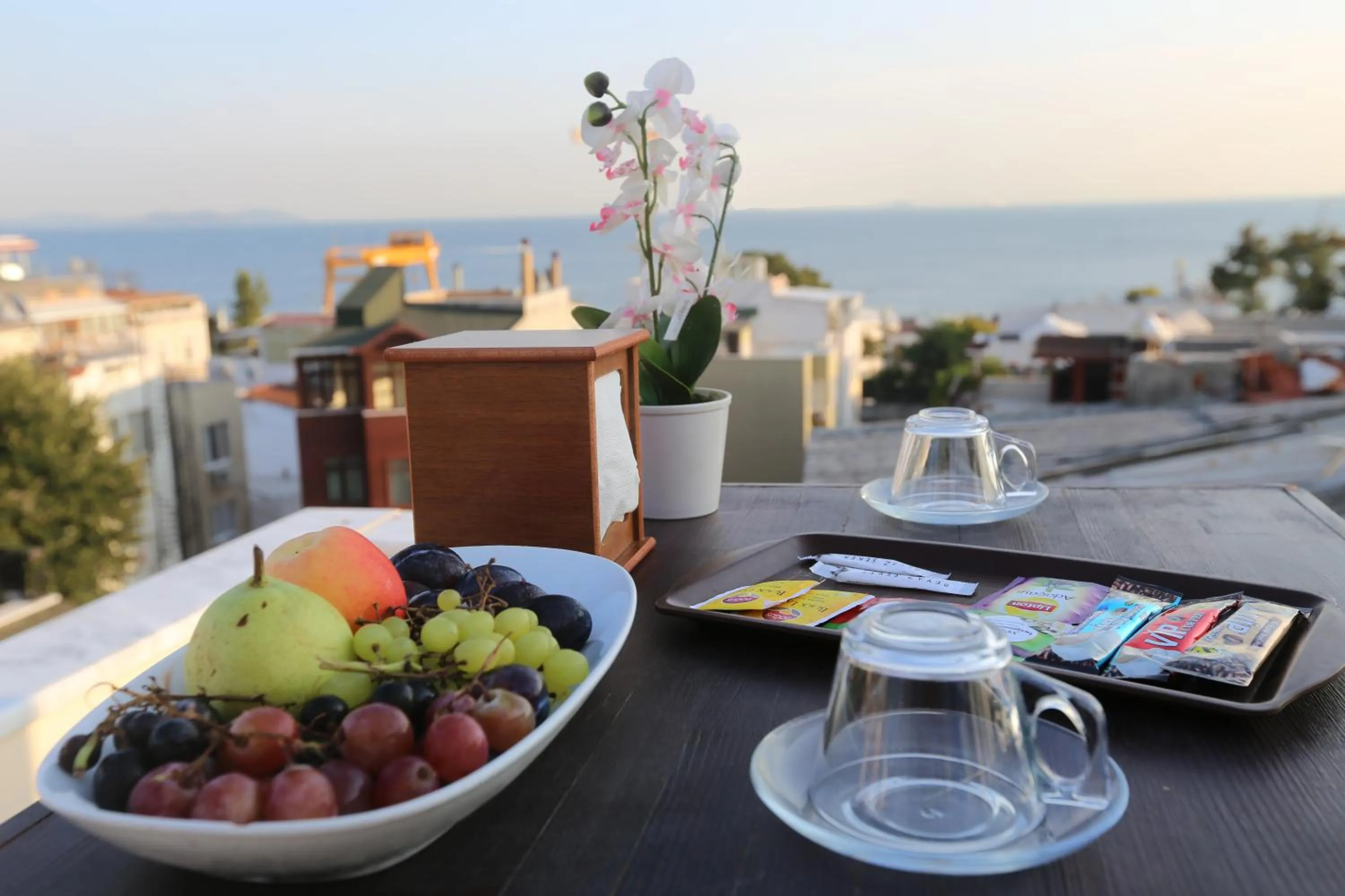 Restaurant/places to eat in My Holiday Time Hotel