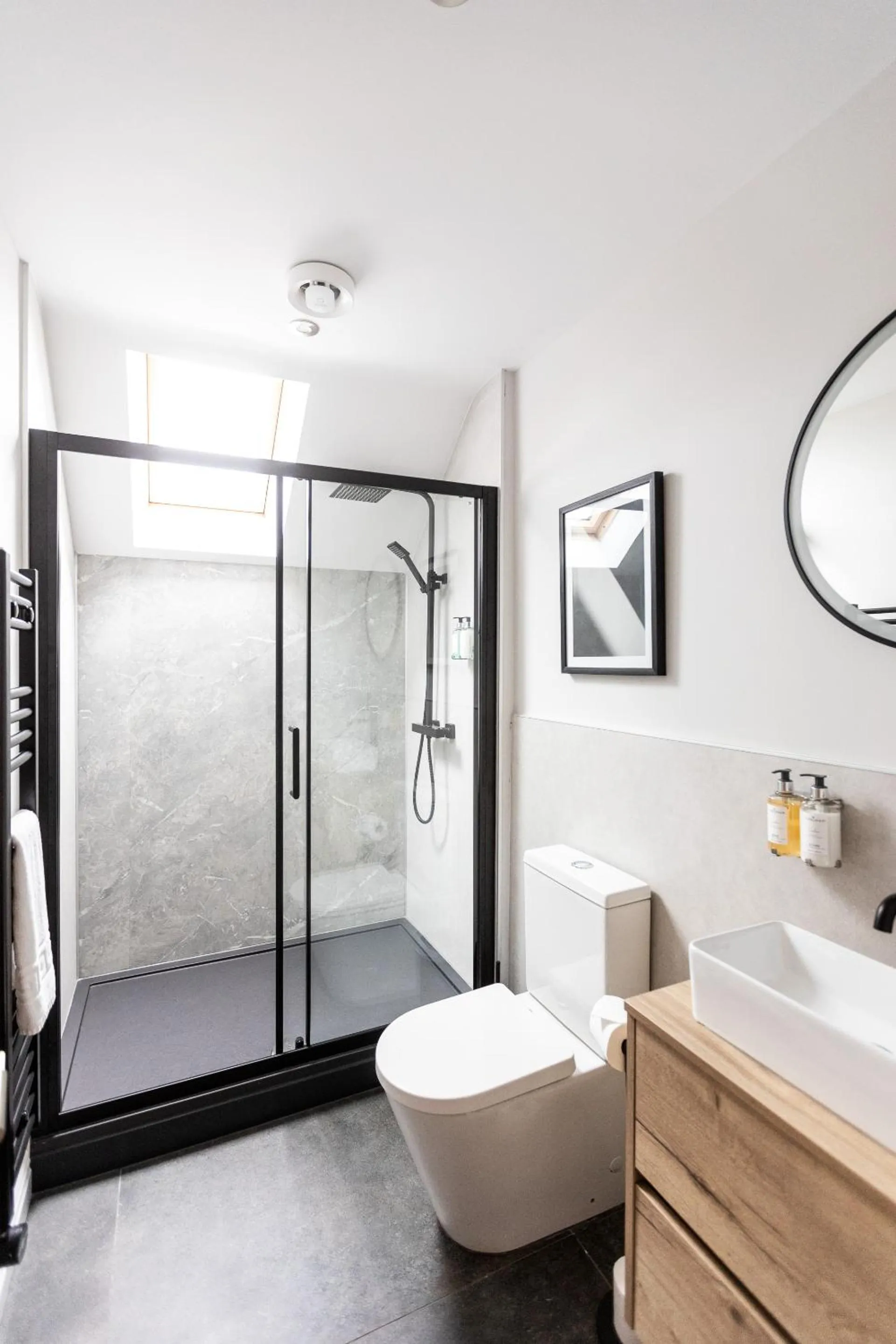 Bathroom in The Dragon Willington