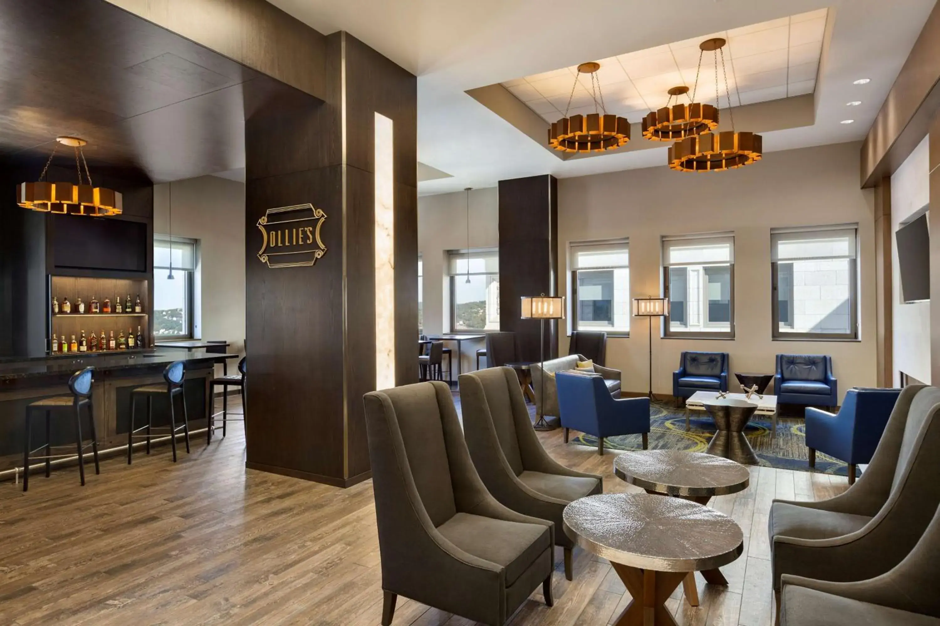 Restaurant/places to eat in Embassy Suites Pittsburgh-Downtown Restaurant/places to eat in Embassy Suites Pittsburgh-Downtown