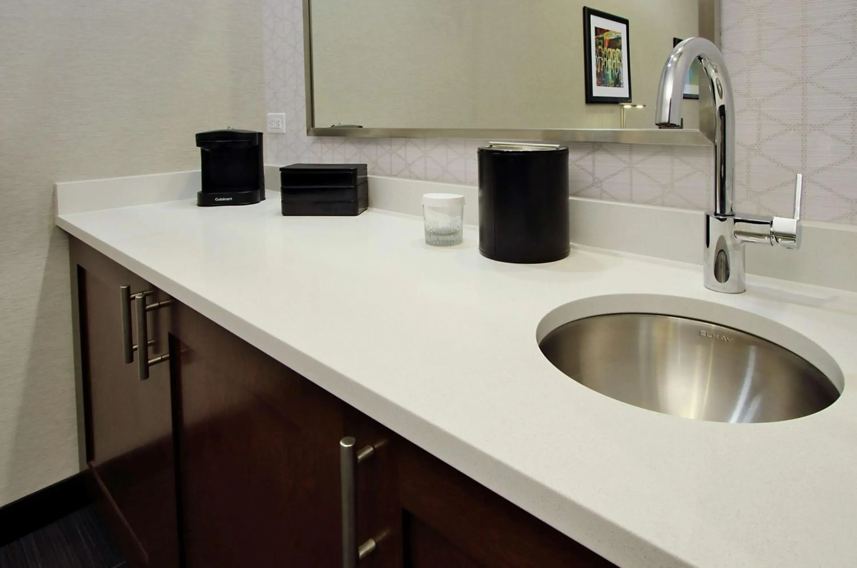 Bathroom in Embassy Suites Pittsburgh-Downtown Bathroom in Embassy Suites Pittsburgh-Downtown