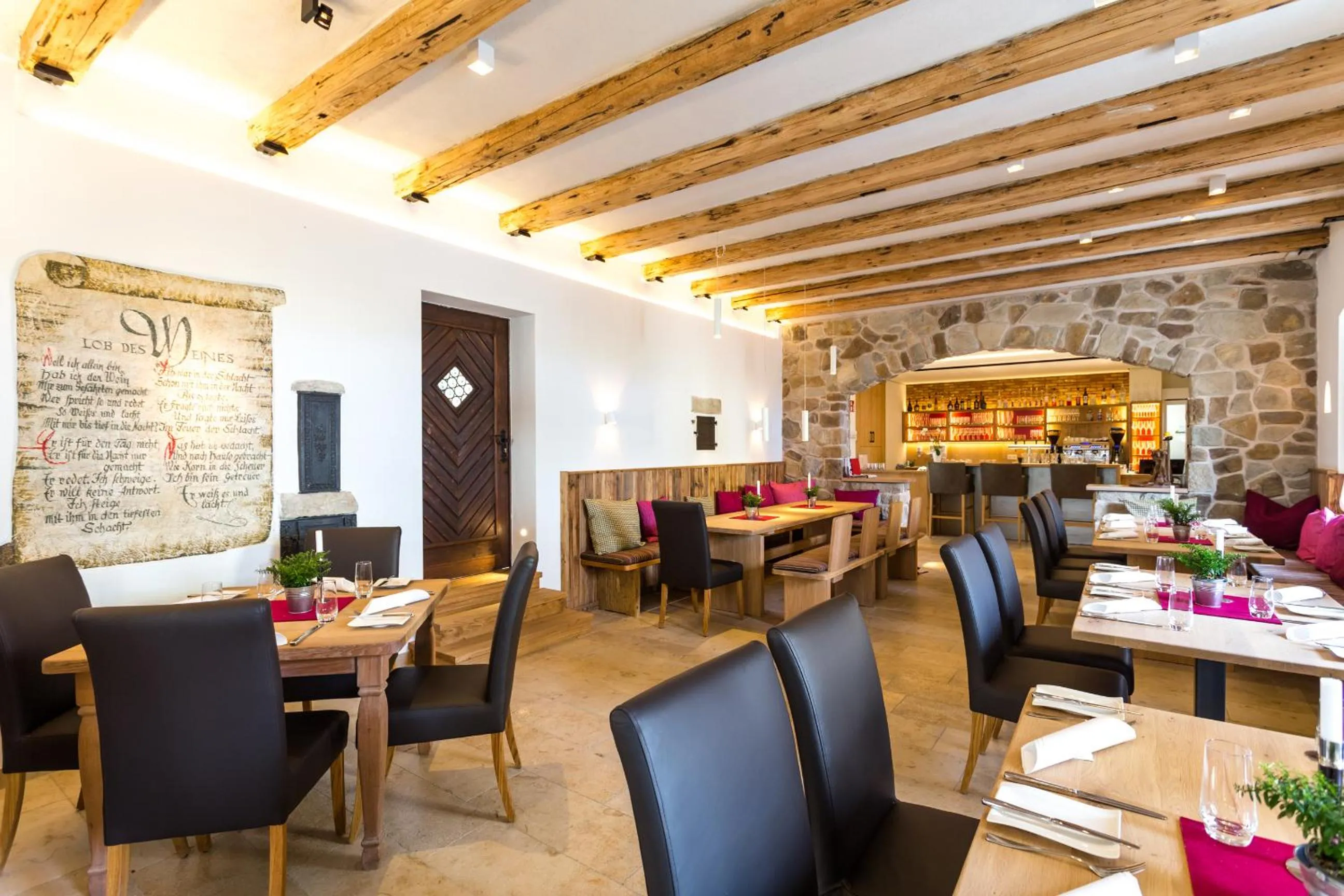 Restaurant/places to eat in Das Crass