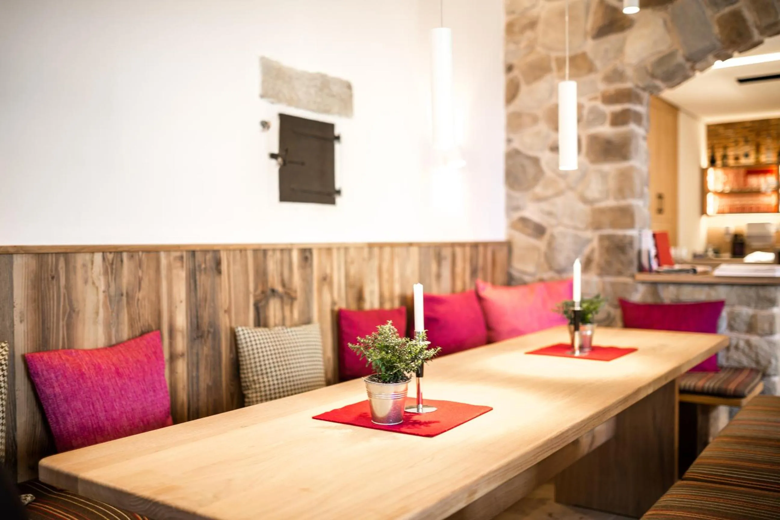 Restaurant/places to eat in Das Crass