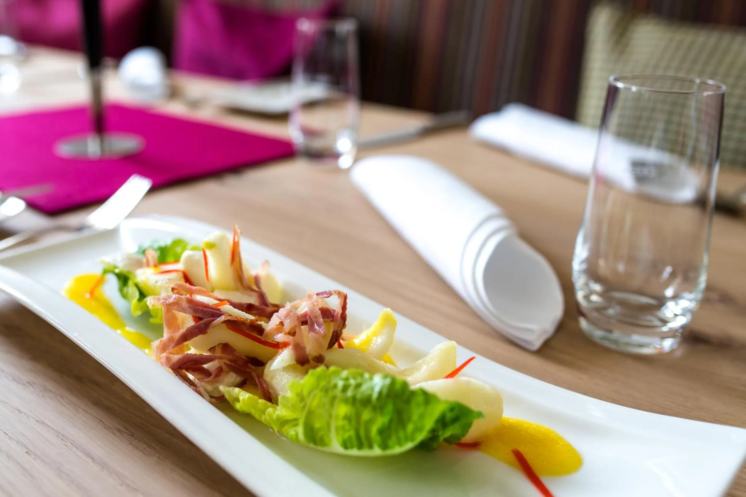Restaurant/places to eat in Das Crass