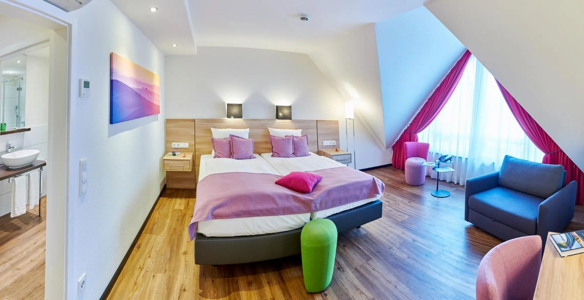 Photo of the whole room, Bed in Das Crass