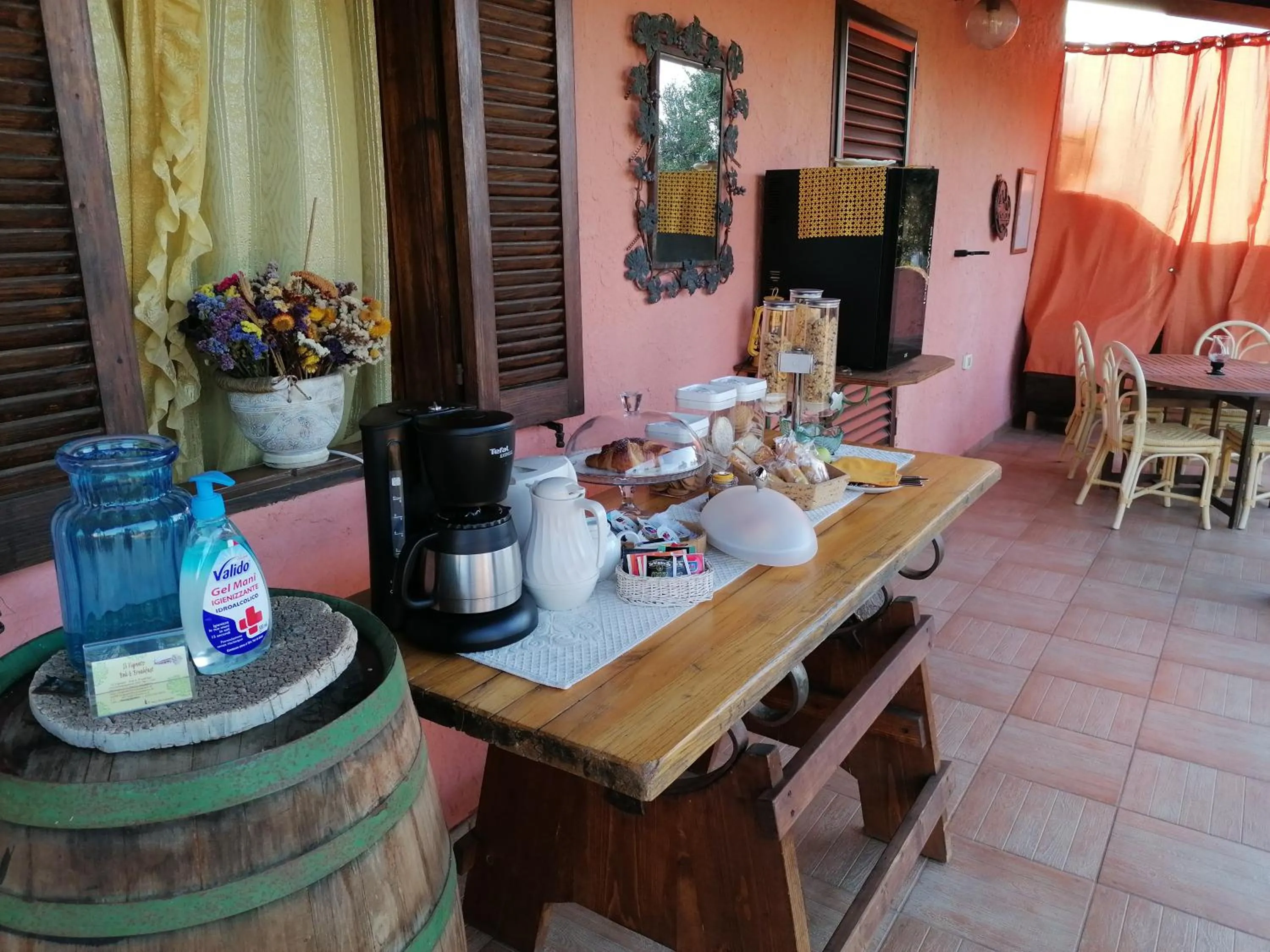 Continental breakfast in Il Vigneto B&B