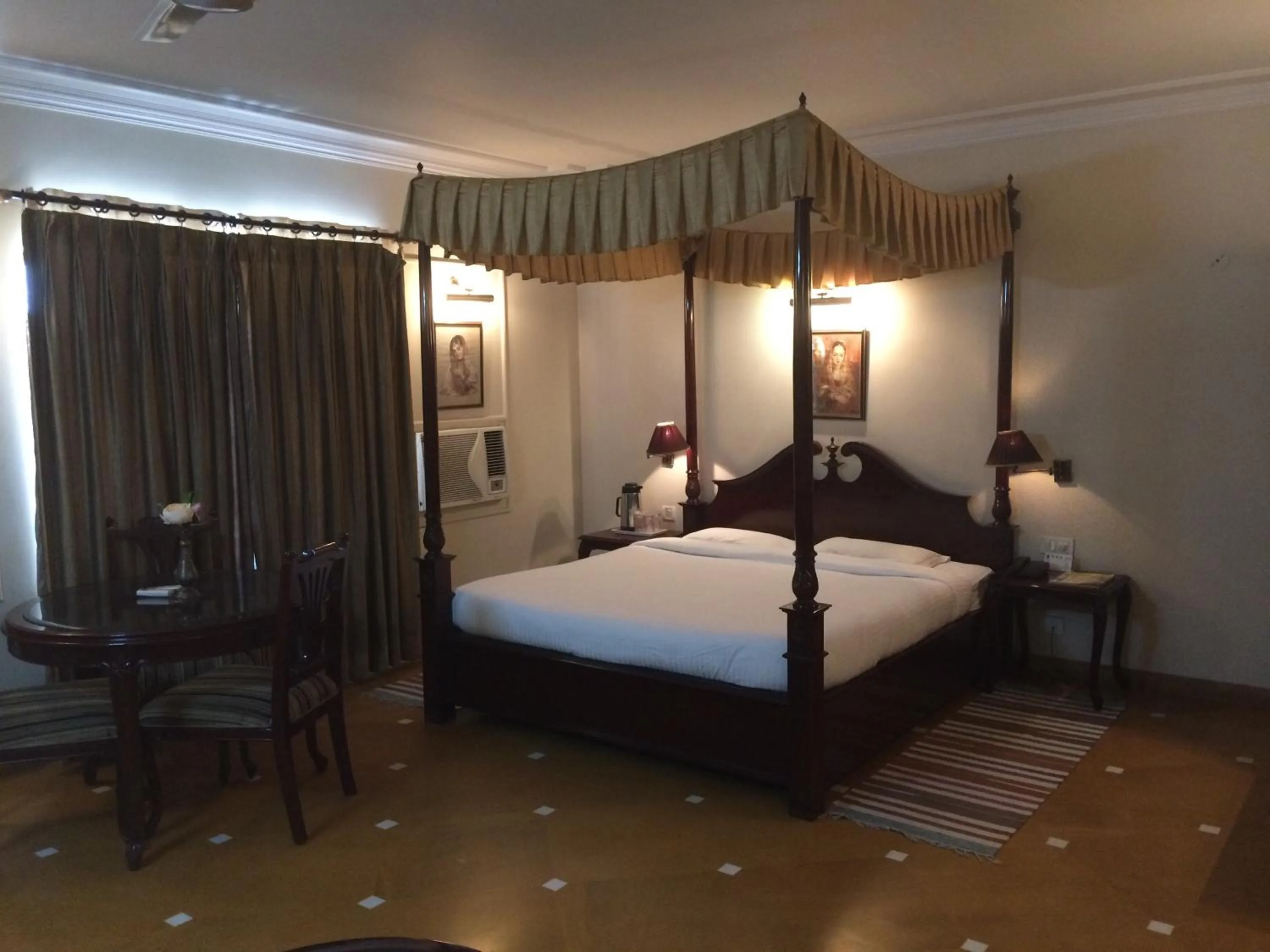 Bedroom, Bed in LMB Hotel City Centre, Jaipur