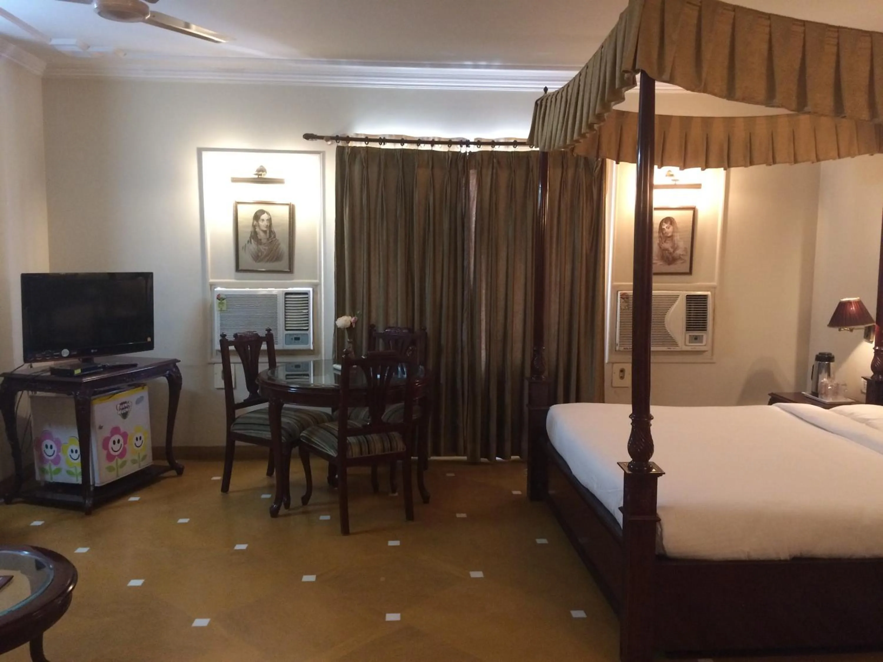 Photo of the whole room, Bed in LMB Hotel City Centre, Jaipur