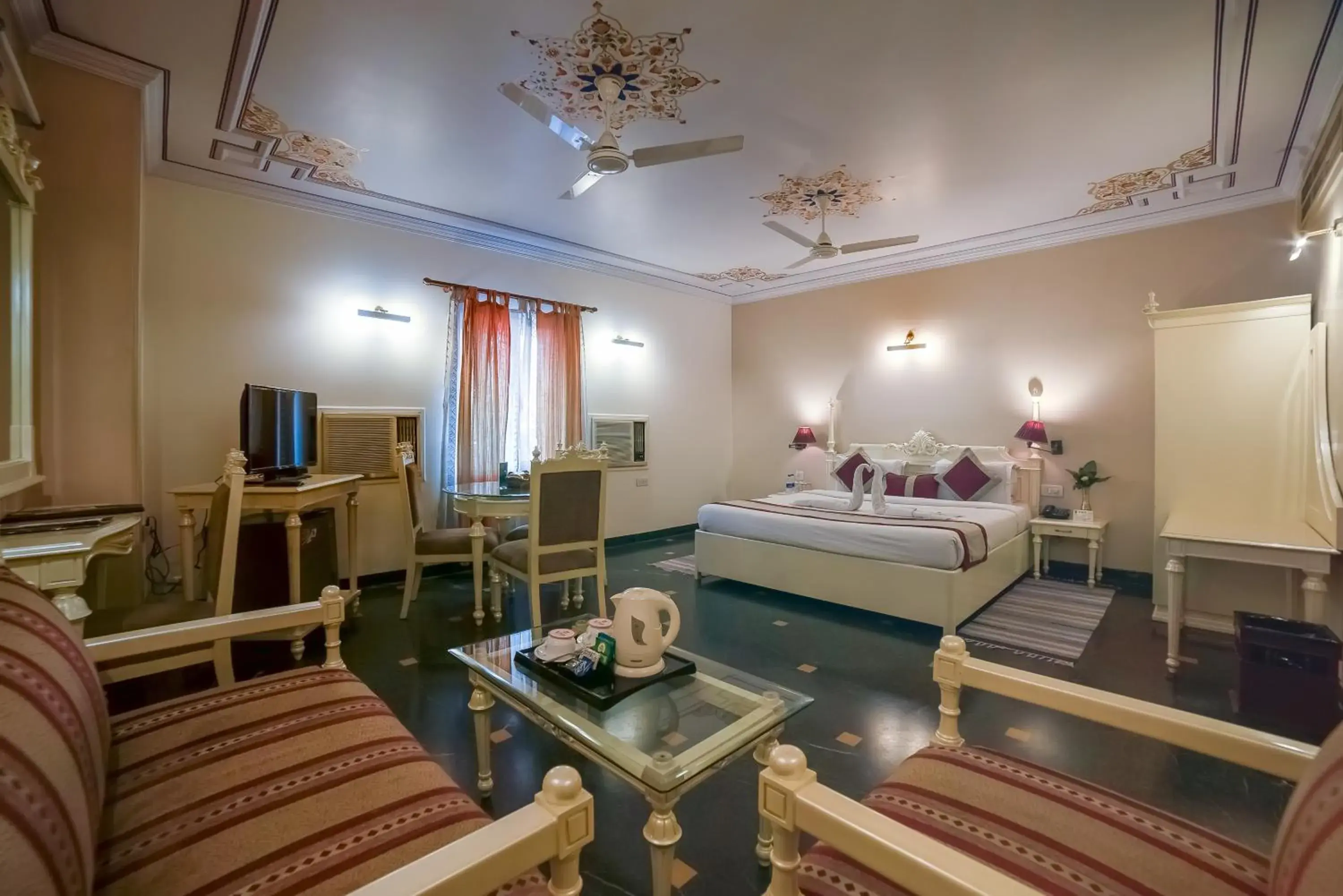 Photo of the whole room, Bed in LMB Hotel City Centre, Jaipur Photo of the whole room, Bed in LMB Hotel City Centre, Jaipur