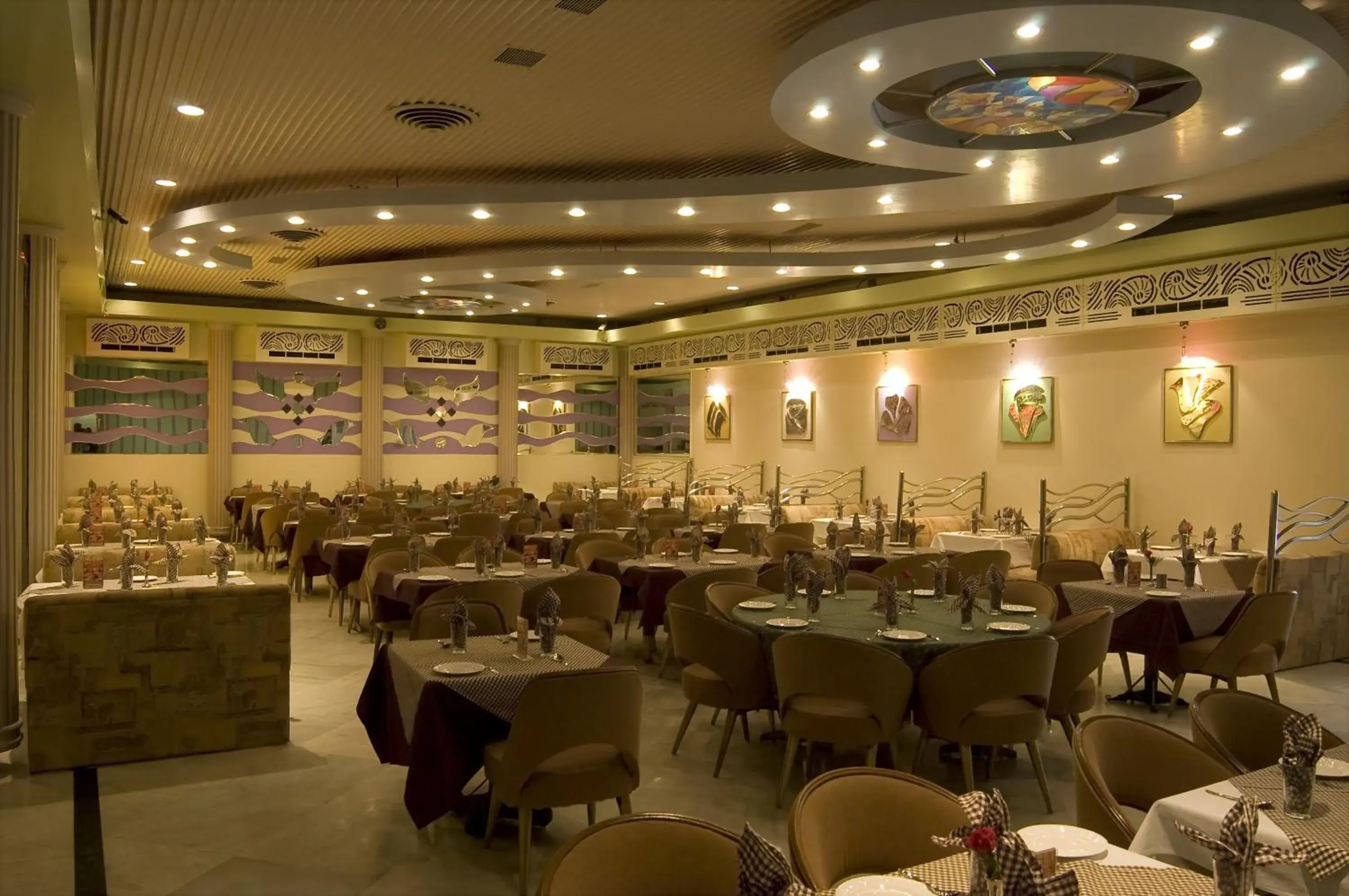 Restaurant/places to eat in LMB Hotel City Centre, Jaipur Restaurant/places to eat in LMB Hotel City Centre, Jaipur