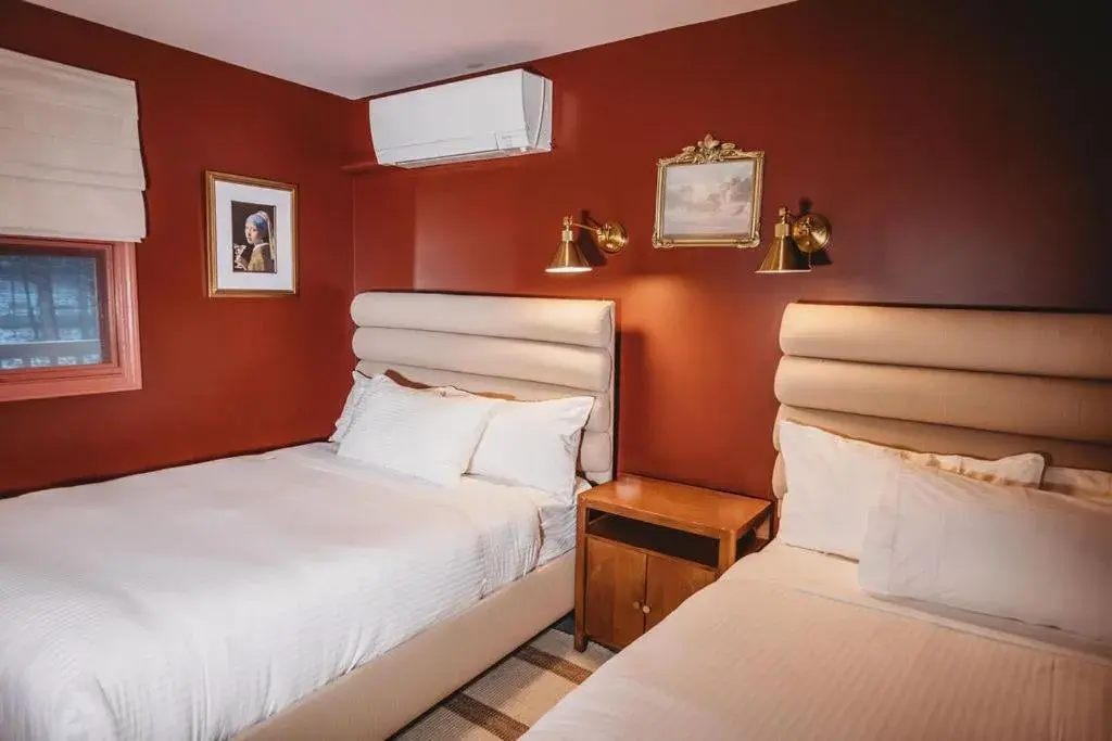 Double Room in Hideaway Inn Mt Snow Double Room in Hideaway Inn Mt Snow